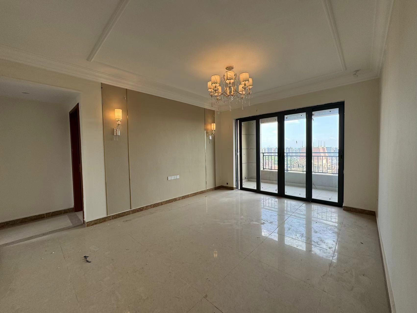 恒大华府 3室2厅2卫 83.0万 恒大华府 3室2厅2卫 83.0万室内图