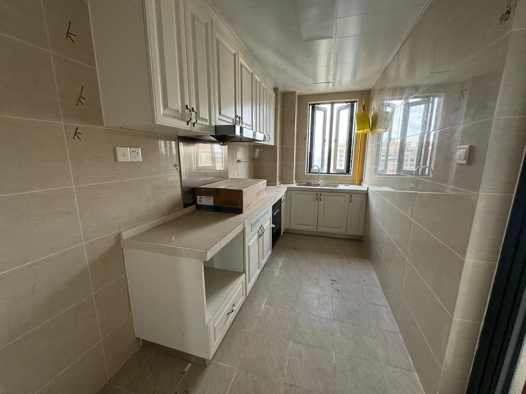 恒大华府 3室2厅2卫 83.0万 恒大华府 3室2厅2卫 83.0万室内图