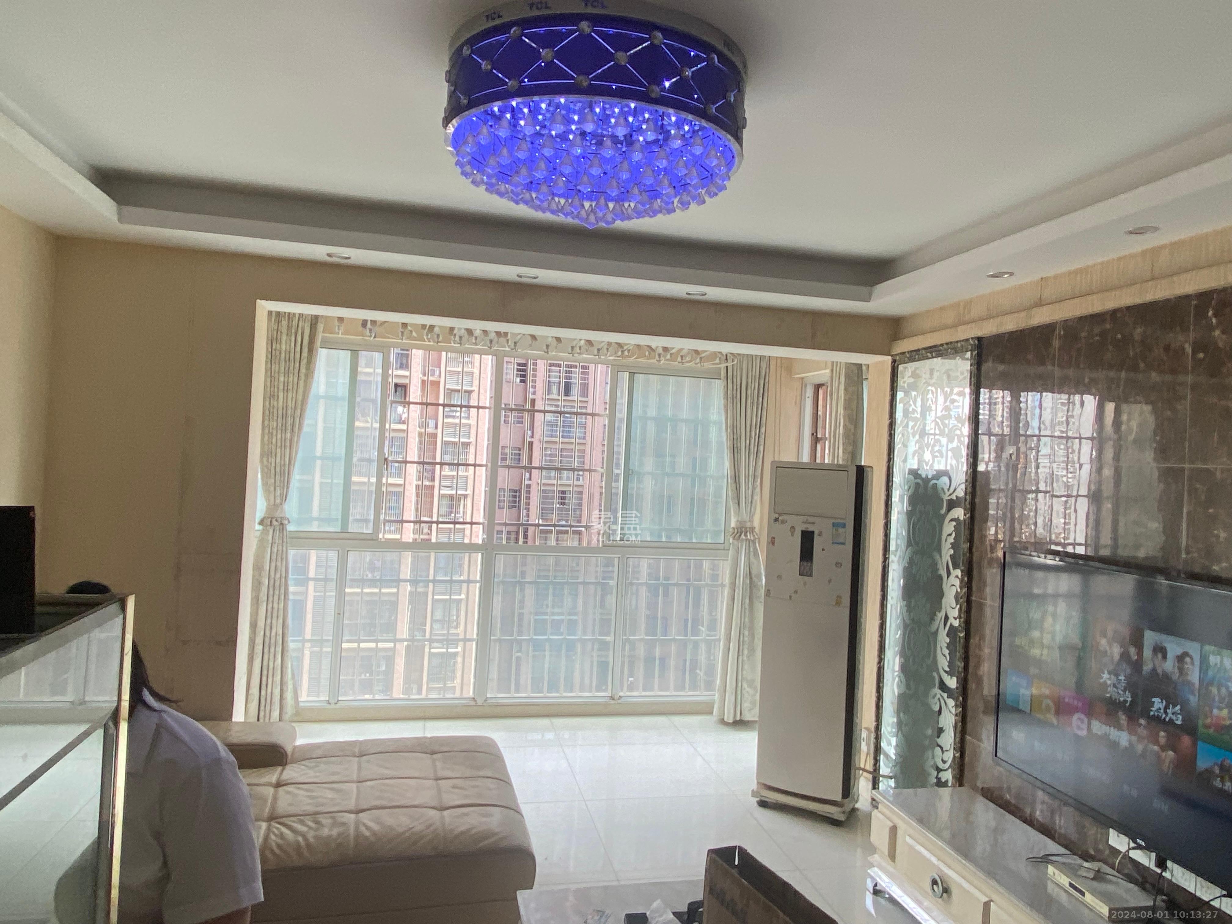 紫云阁  3室2厅2卫    2000.0元/月室内图