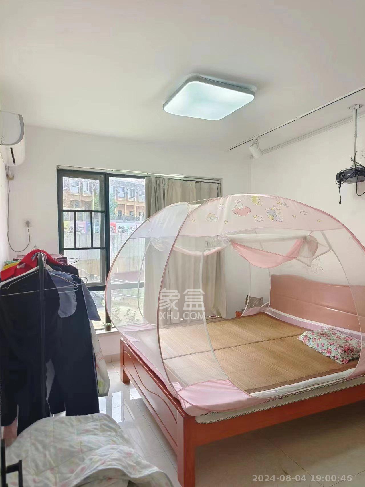 枫华府第  3室2厅2卫   2200.00元/月室内图
