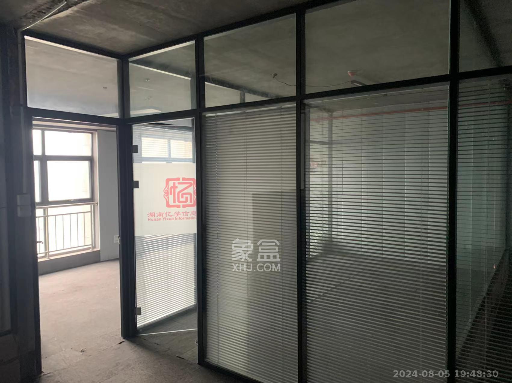 和悦城(蟠龙景苑)  1室1厅1卫   4500.00元/月室内图