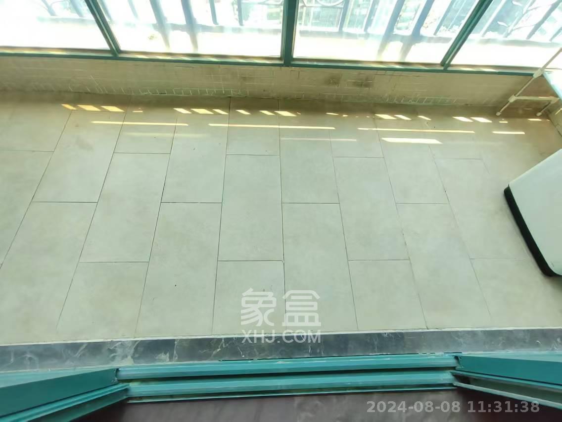 恒大名都  2室2厅1卫    1400.0元/月室内图