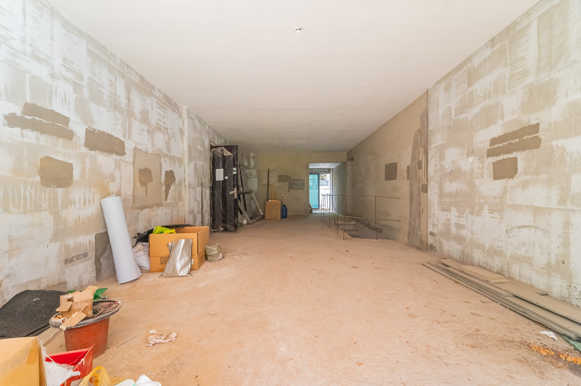 海伦春天  5室3厅4卫    300.0万 海伦春天  5室3厅4卫    300.0万