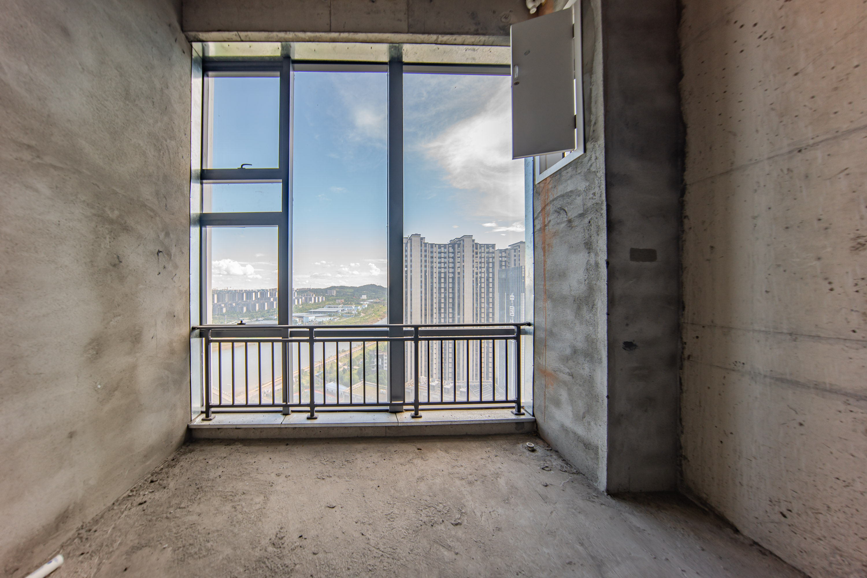 中国铁建洋湖壹品（中国城建家园）  1室1厅1卫   58.00万阳台
