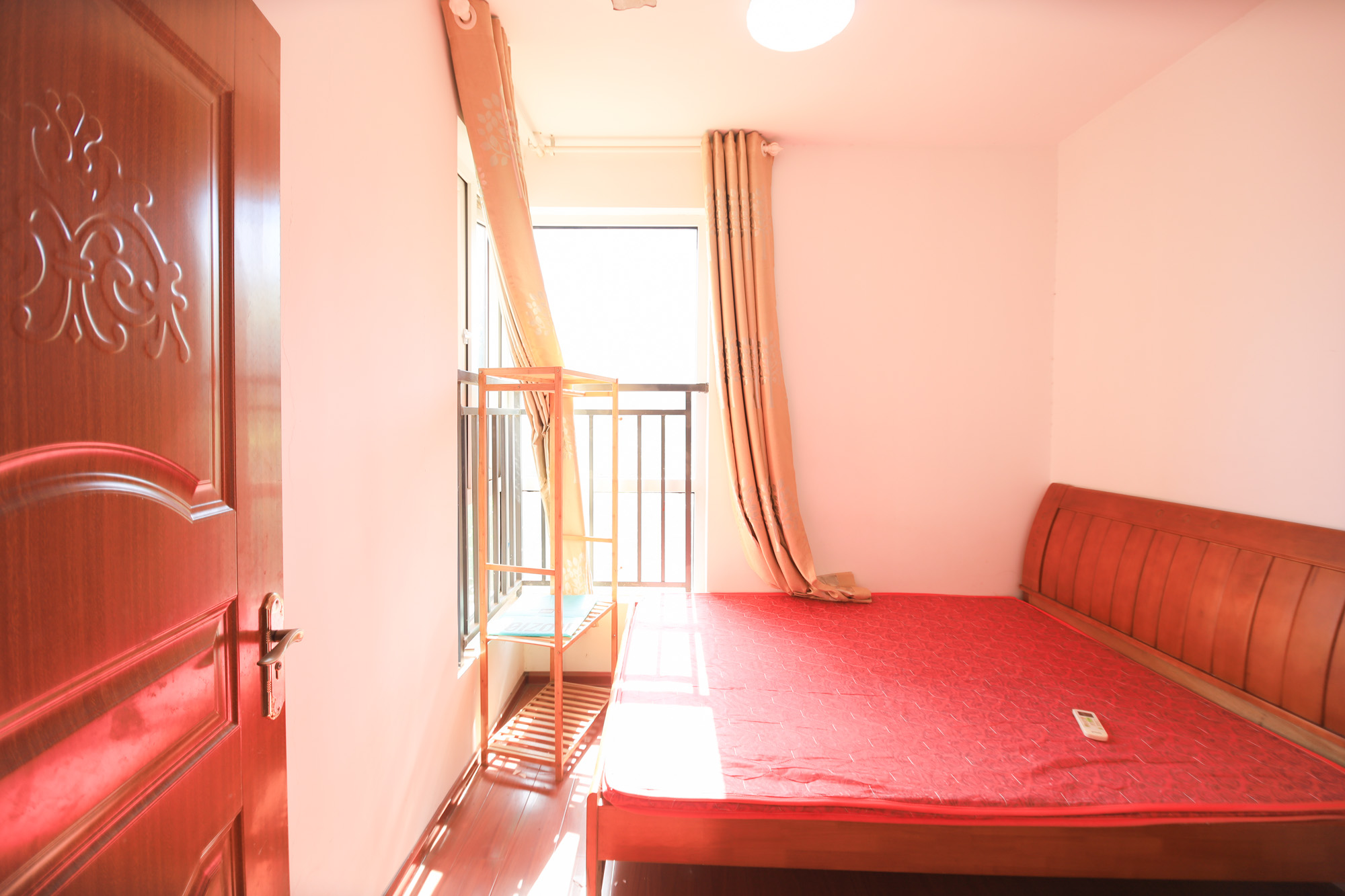 蓝光幸福满庭 2室2厅1卫 61.0万 蓝光幸福满庭 2室2厅1卫 61.0万卧室