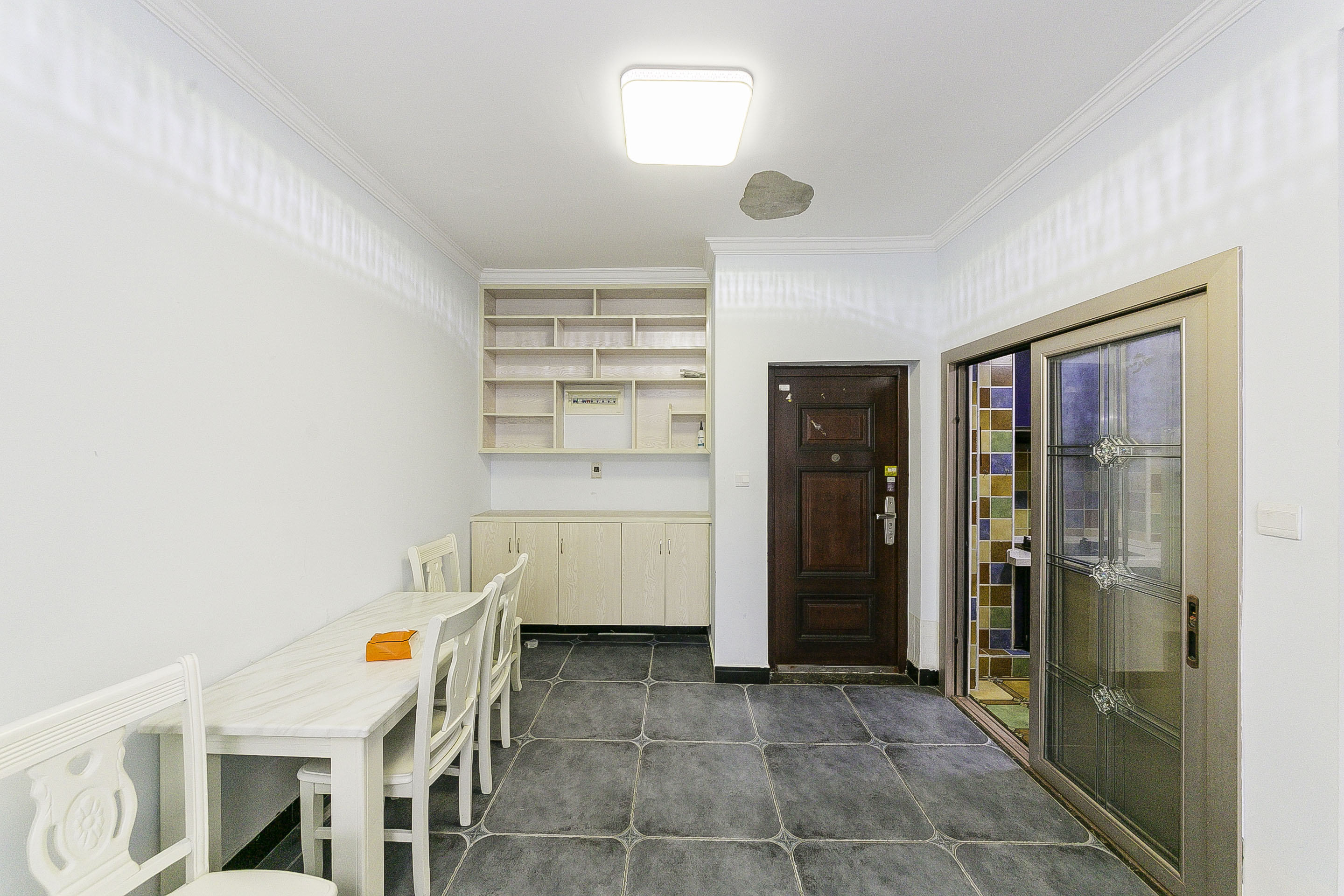 中建信和城  1室2厅1卫   93.00万客厅