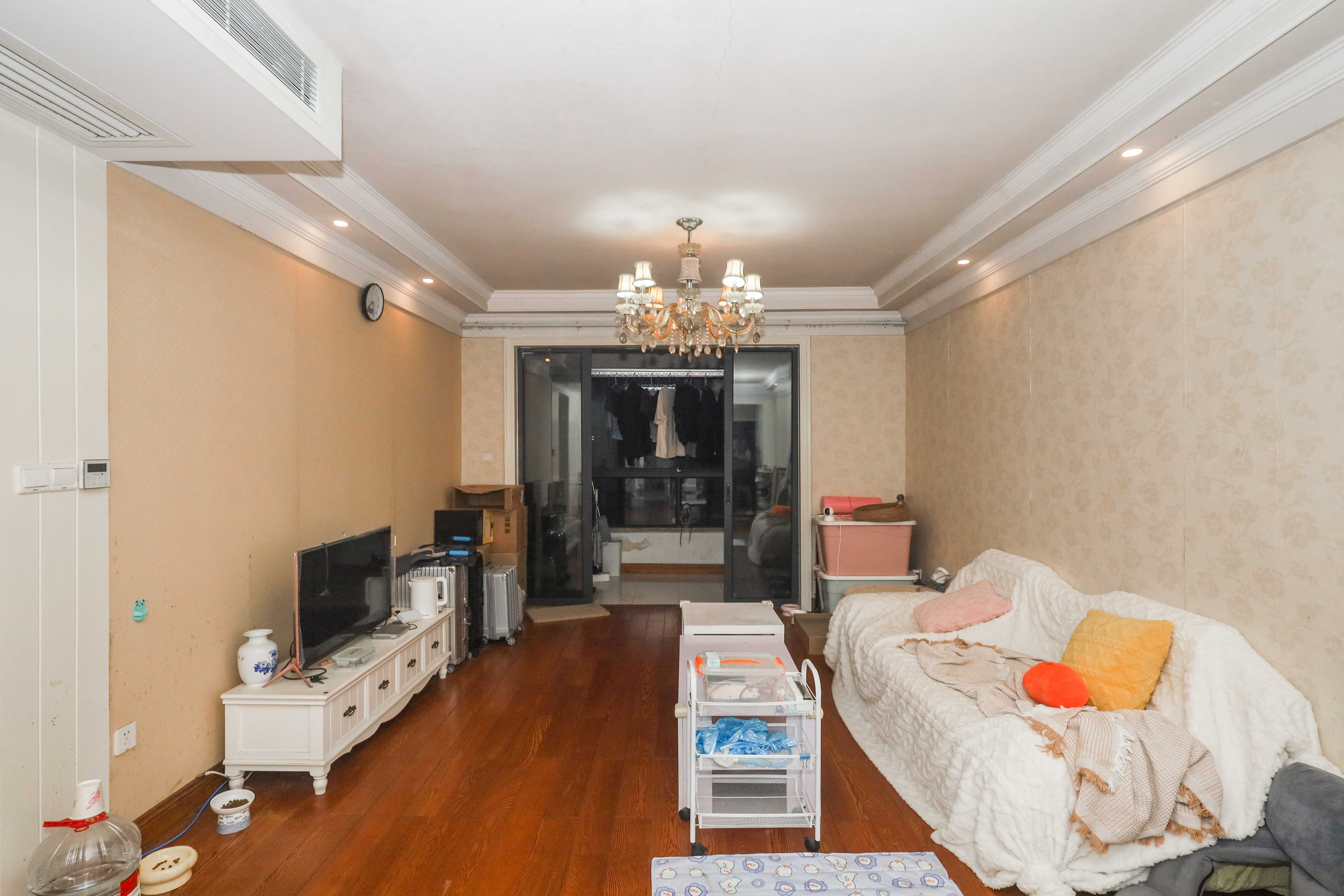 保利麓谷林语A区  3室2厅2卫    80.0万 保利麓谷林语A区  3室2厅2卫    80.0万