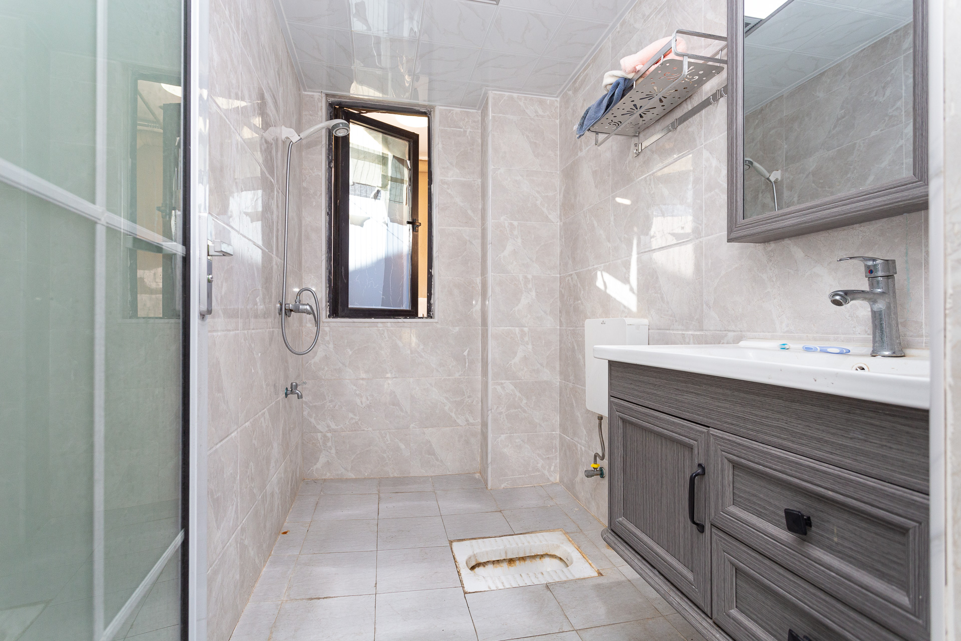 勤诚达境界城 3室2厅2卫 86.0万 勤诚达境界城 3室2厅2卫 86.0万卫生间