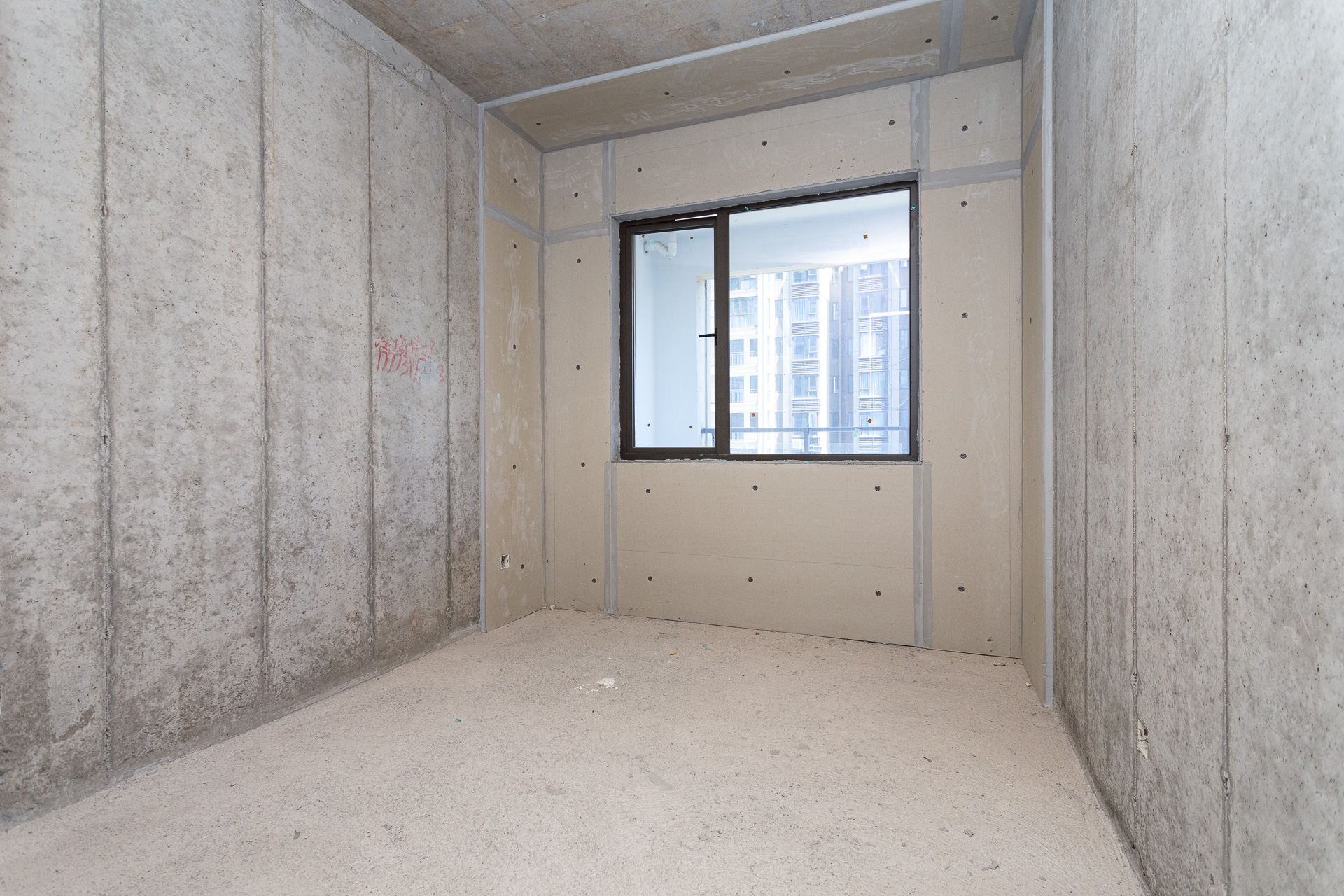 润和湘江天地E区 4室2厅2卫 170.0万 润和湘江天地E区 4室2厅2卫 170.0万卧室