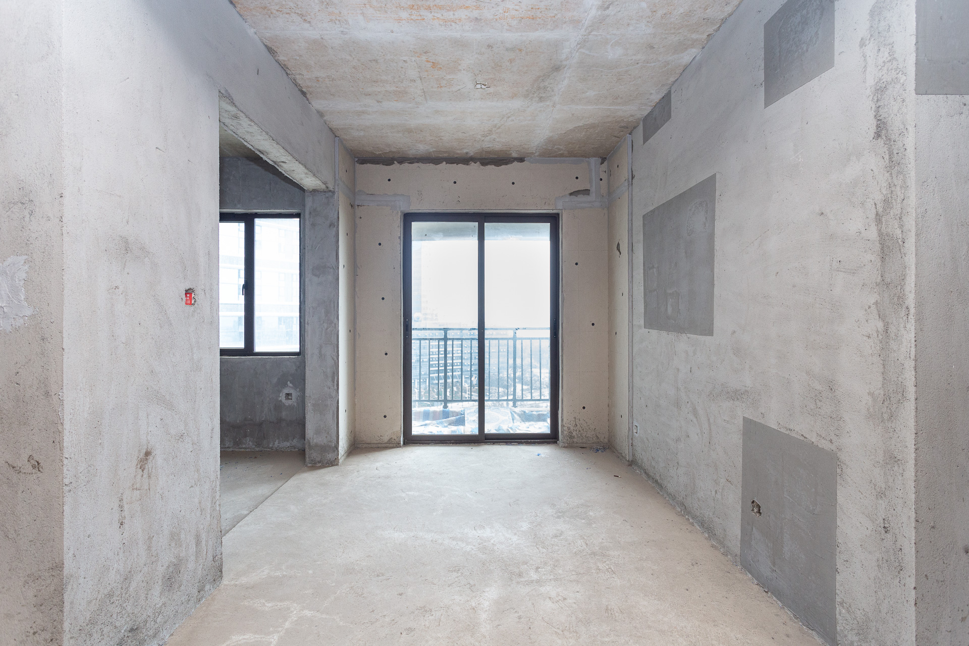 长燃润和天地(长润小区印湘江) 4室2厅2卫 108.0万 长燃润和天地(长润小区印湘江) 4室2厅2卫 108.0万客厅