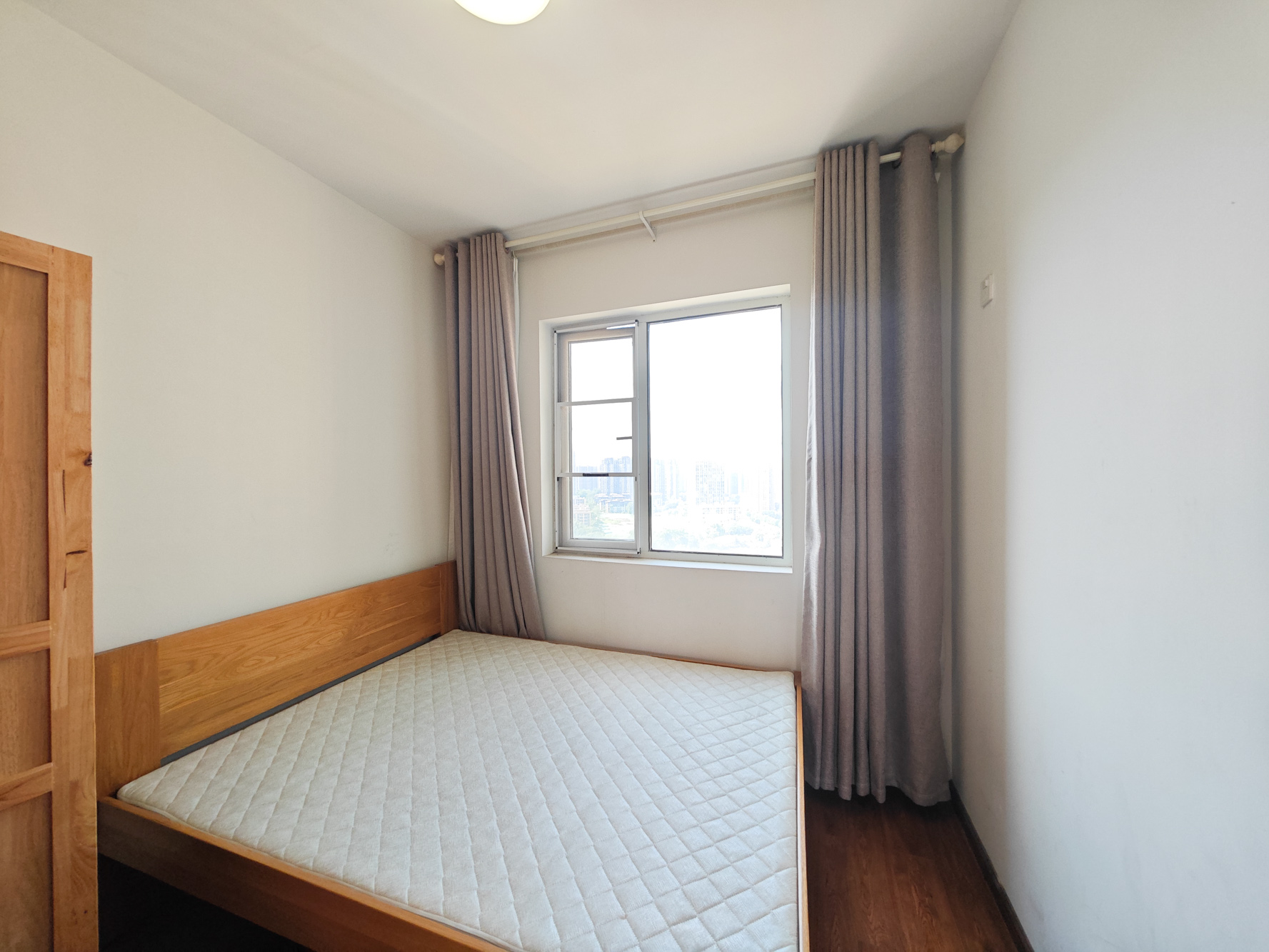 五矿万境水岸五期（五矿万境水岸文苑）  3室2厅1卫    116.0万卧室