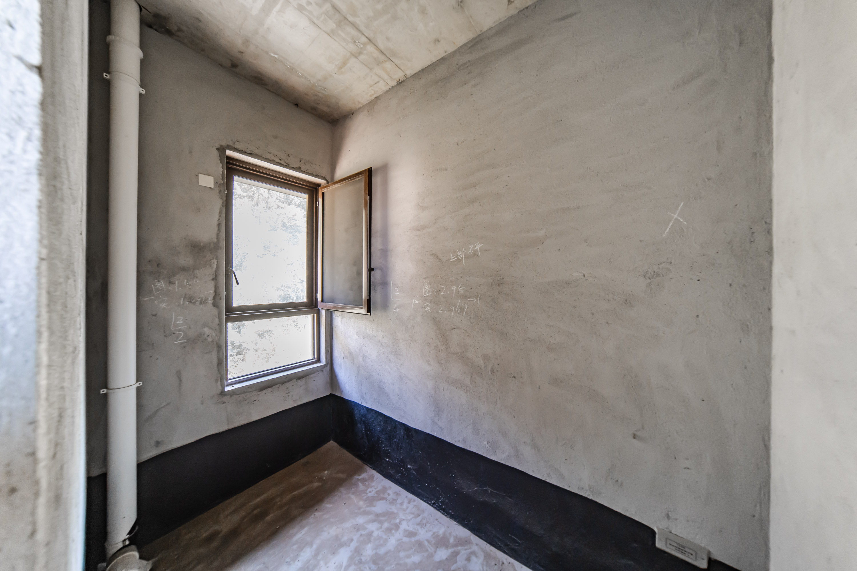 致地龙煕台  5室2厅3卫    880.0万 致地龙煕台  5室2厅3卫    880.0万卫生间