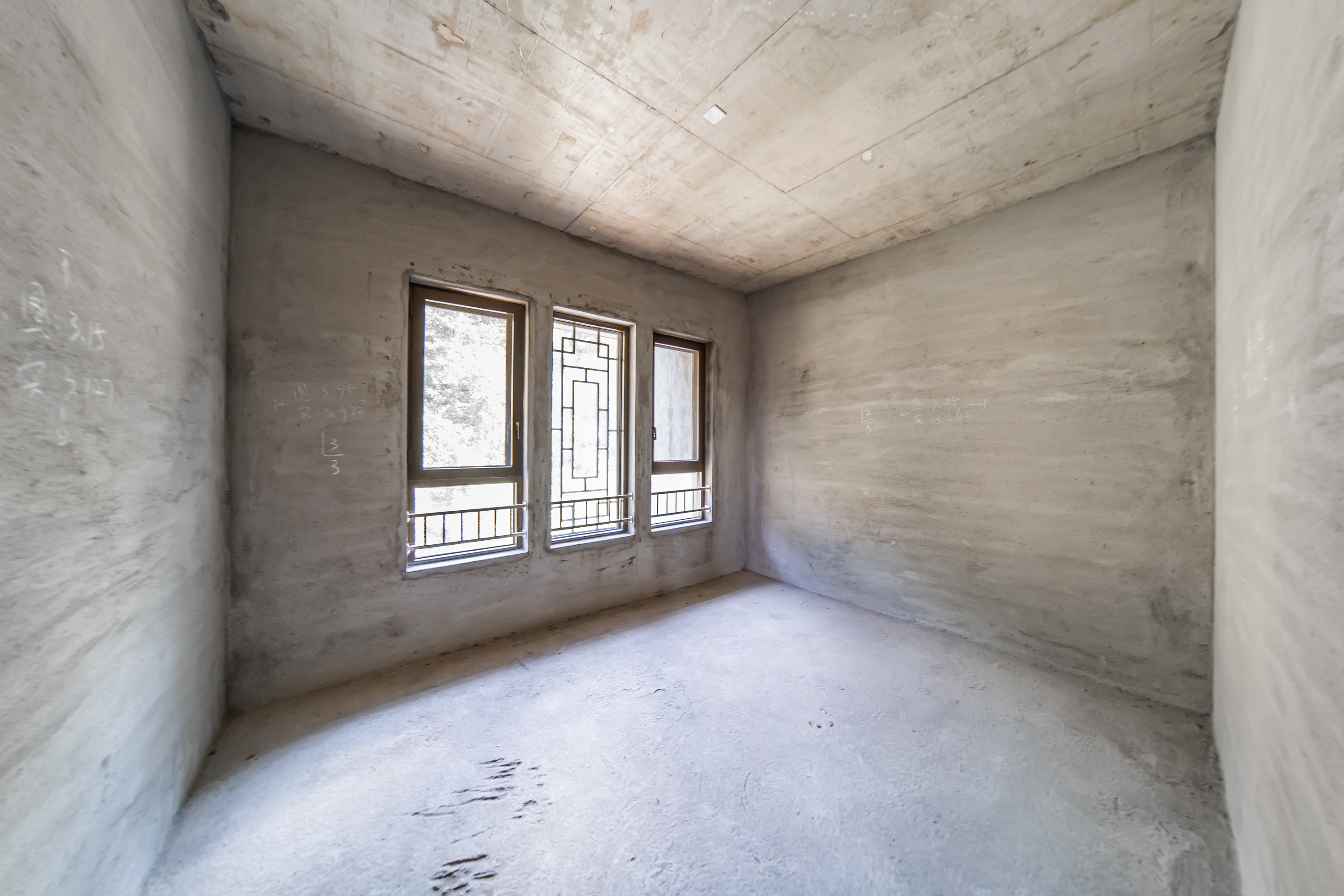 致地龙煕台  5室2厅3卫    880.0万 致地龙煕台  5室2厅3卫    880.0万卧室