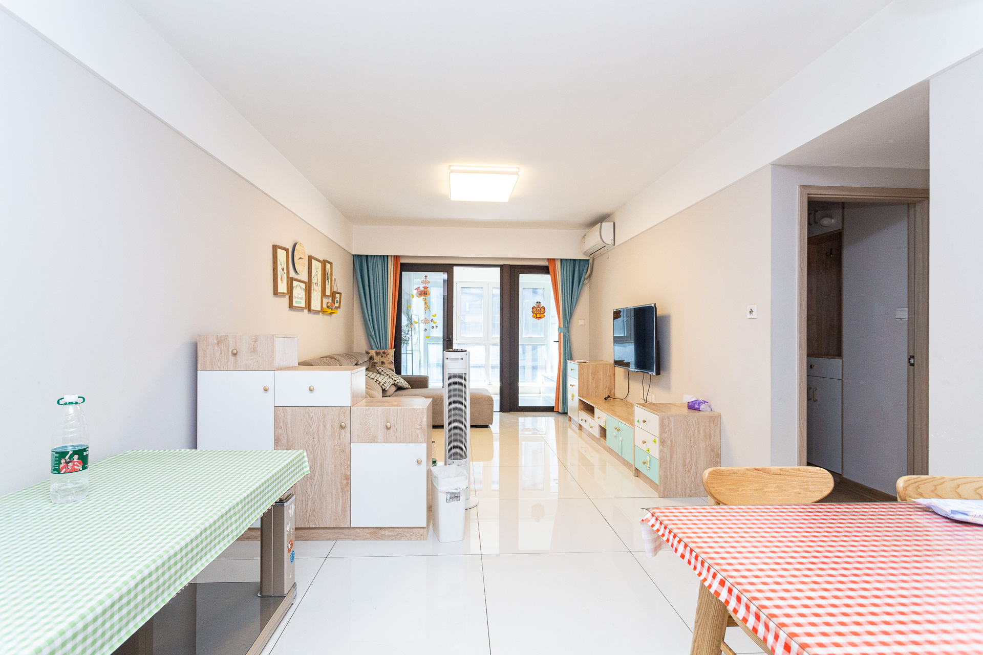 时代倾城三期 1室0厅0卫 120.0万 时代倾城三期 1室0厅0卫 120.0万客厅