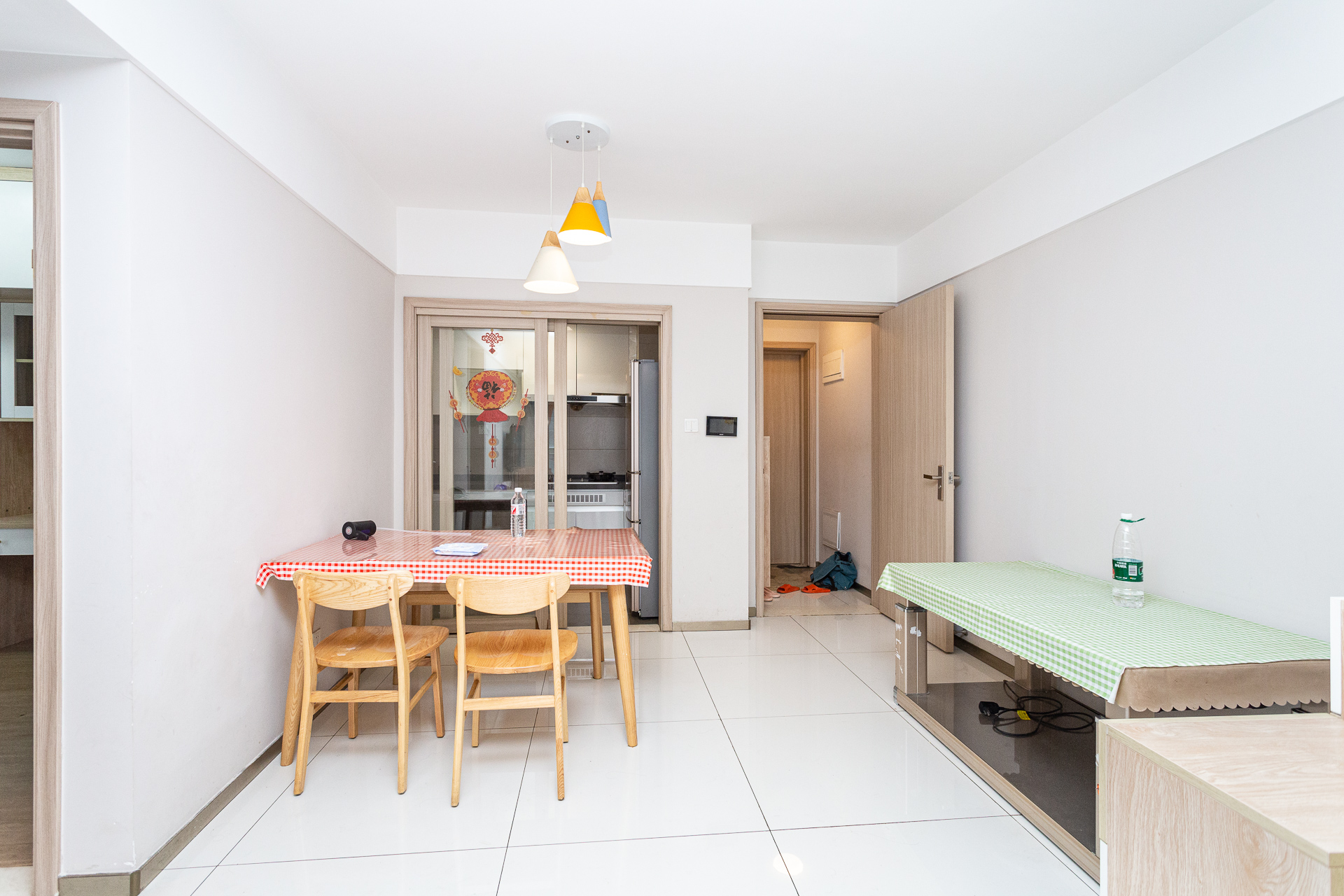 时代倾城三期 1室0厅0卫 120.0万 时代倾城三期 1室0厅0卫 120.0万客厅