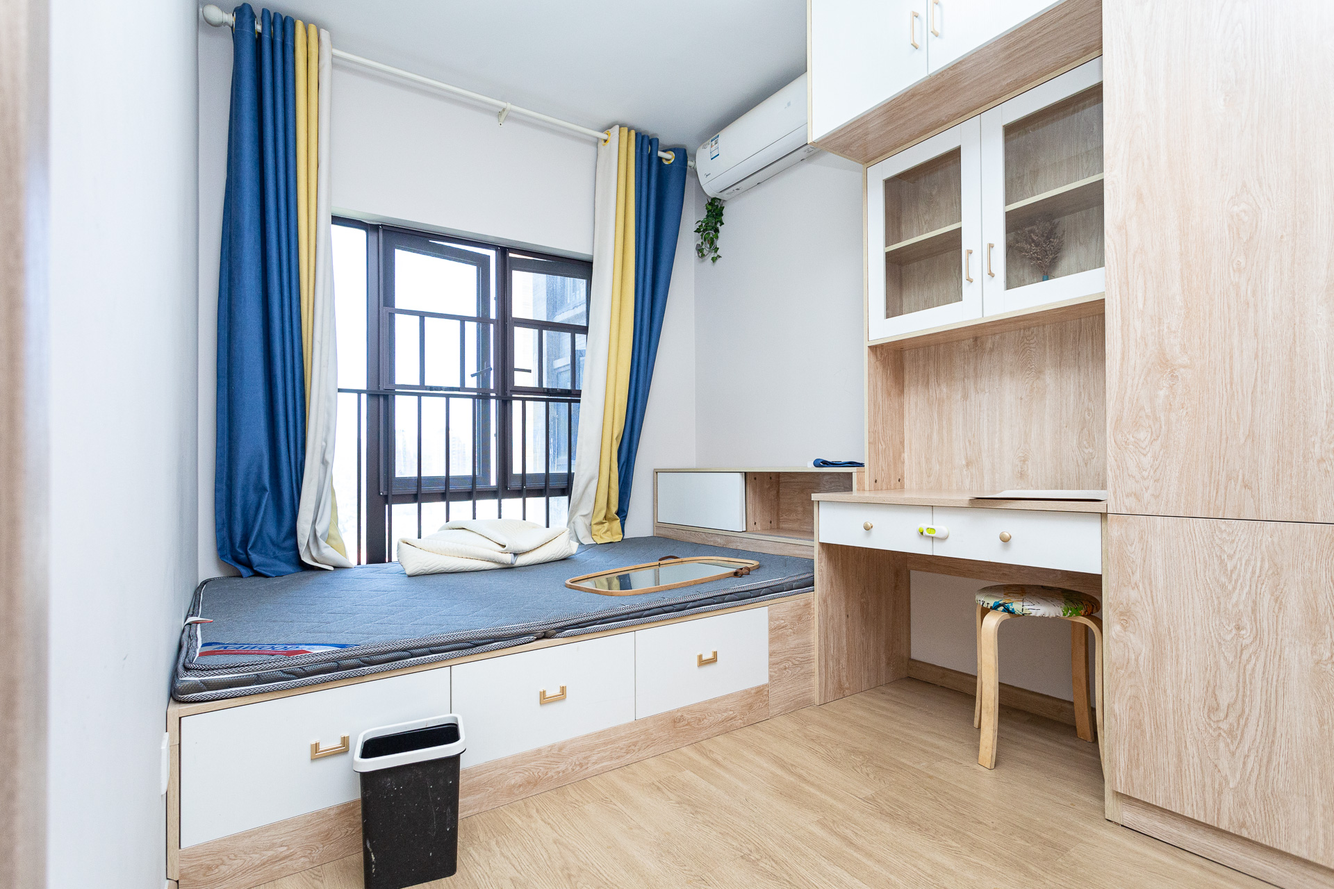 时代倾城三期 1室0厅0卫 120.0万 时代倾城三期 1室0厅0卫 120.0万卧室