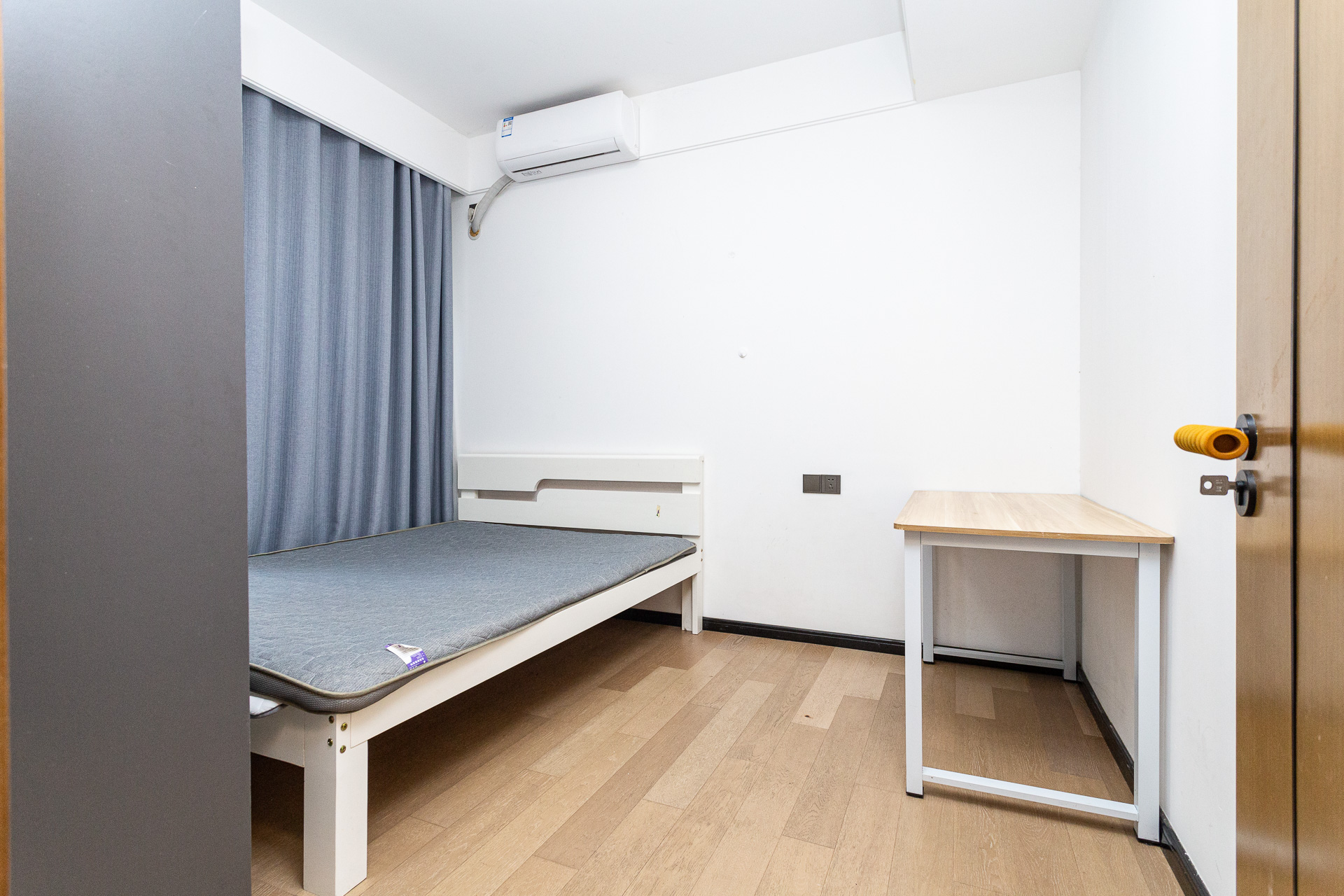 润和滨江府 3室2厅1卫 112.0万 润和滨江府 3室2厅1卫 112.0万卧室