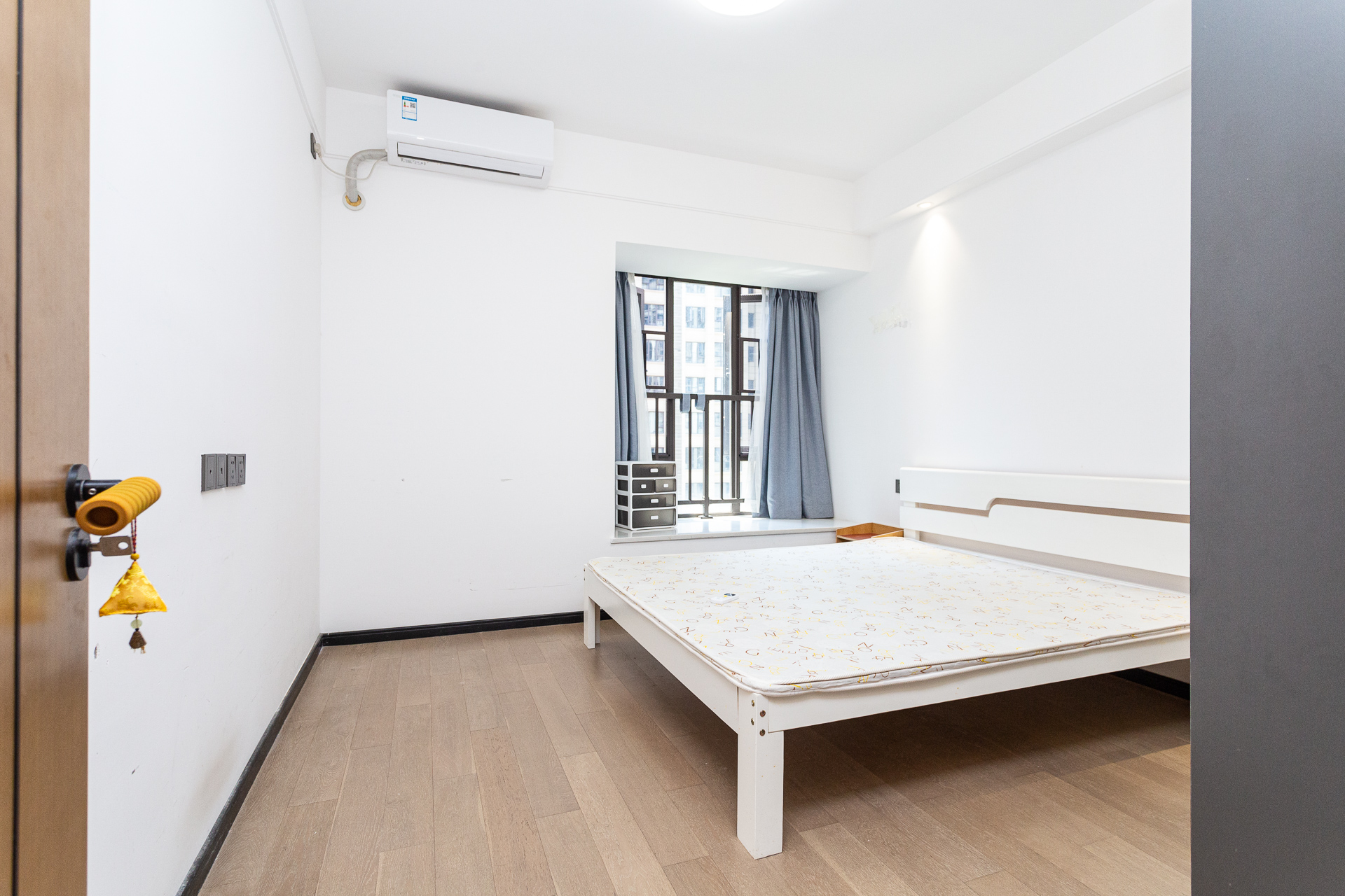 润和滨江府 3室2厅1卫 112.0万 润和滨江府 3室2厅1卫 112.0万卧室