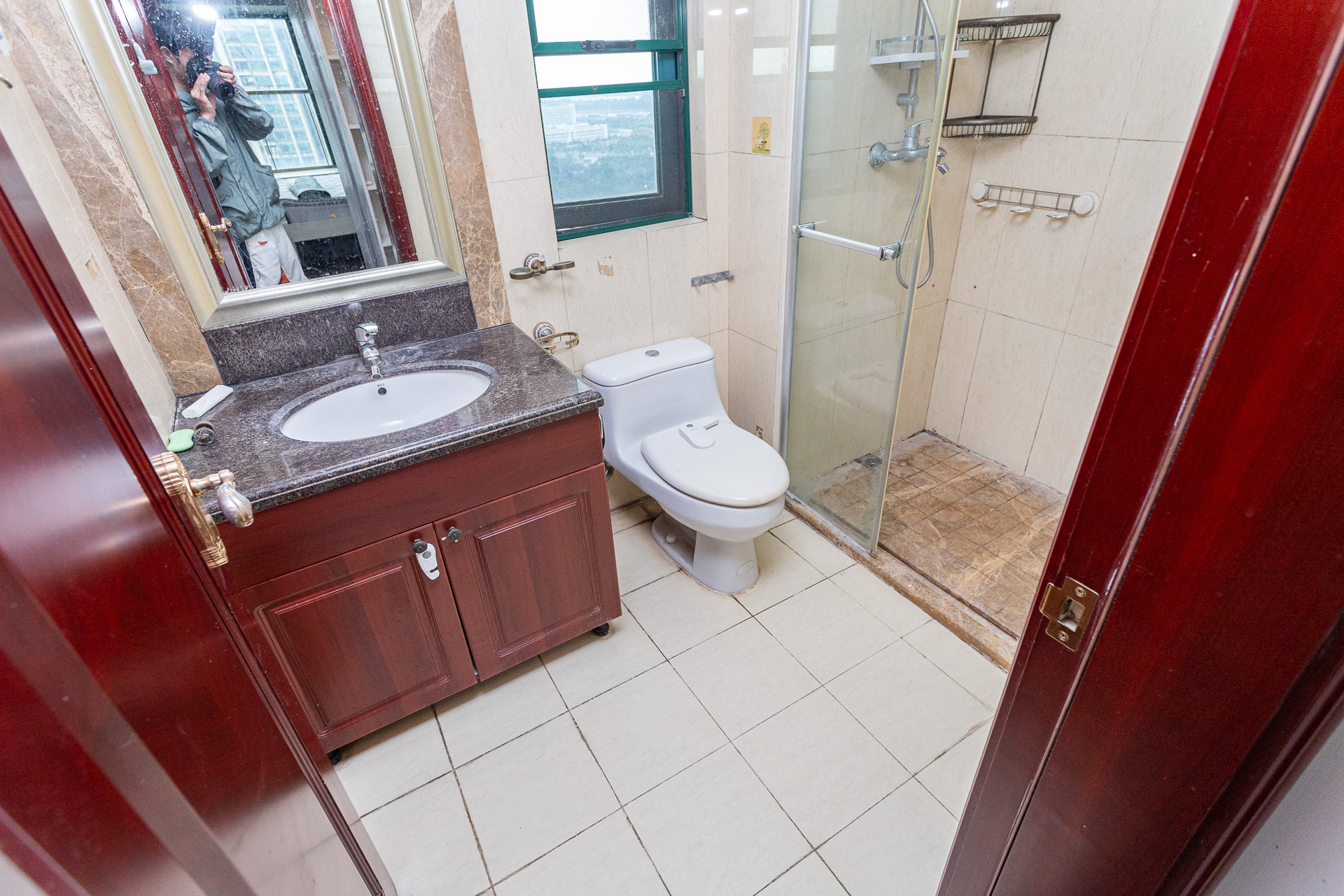 恒大名都 3室2厅2卫 100.0万 恒大名都 3室2厅2卫 100.0万卫生间