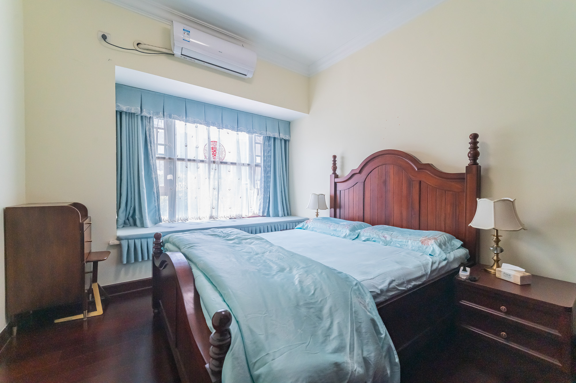 恒大翡翠华庭 3室2厅1卫 89.0万 恒大翡翠华庭 3室2厅1卫 89.0万卧室