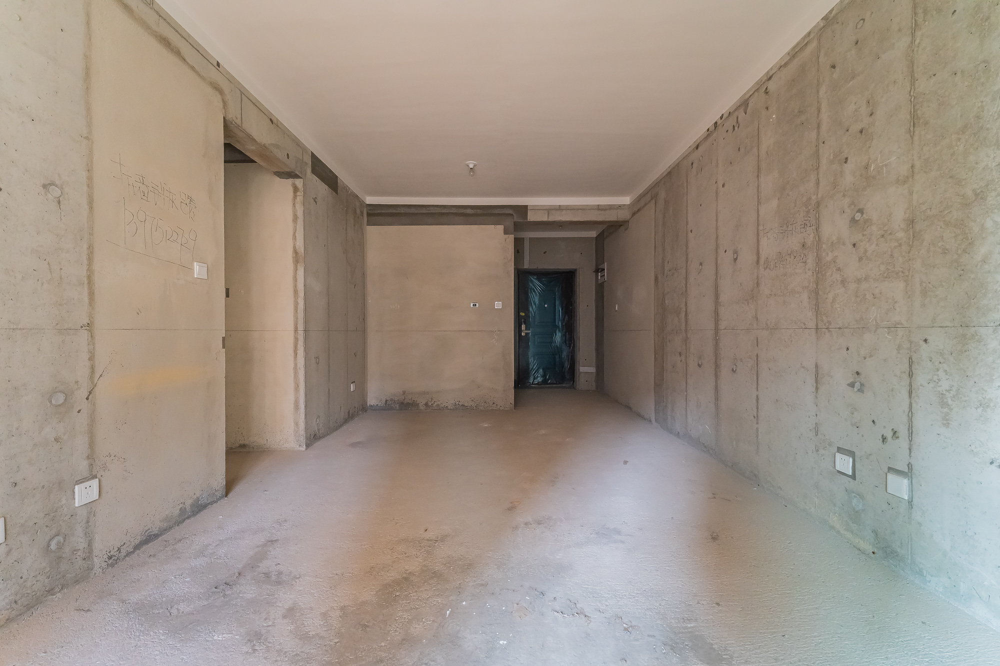 旭辉美的东樾城 3室2厅2卫 67.0万 旭辉美的东樾城 3室2厅2卫 67.0万客厅