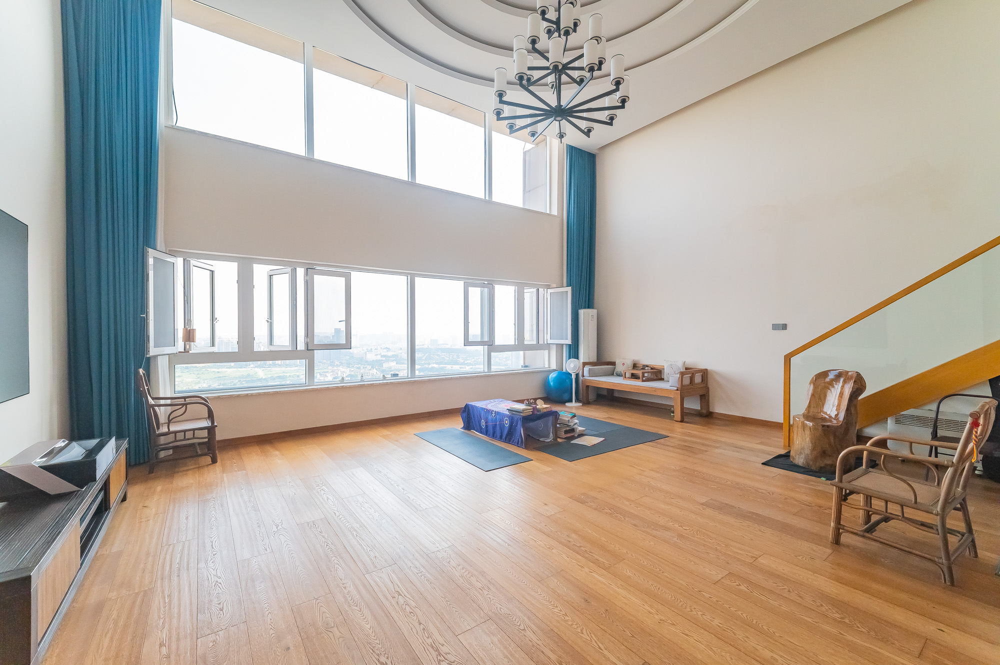 碧桂园威尼斯城 5室4厅5卫 396.0万 碧桂园威尼斯城 5室4厅5卫 396.0万客厅