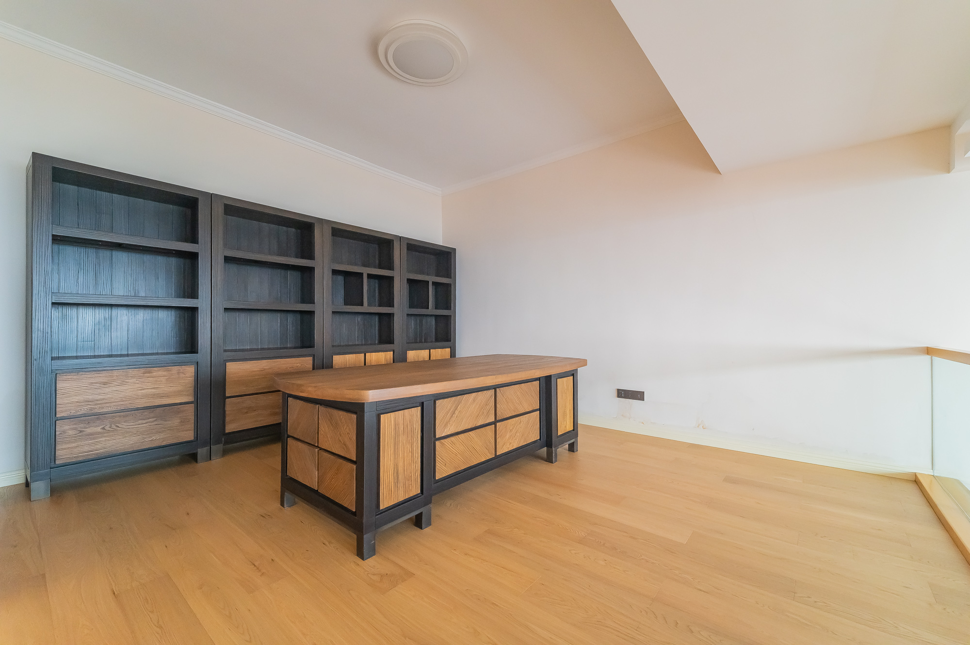 碧桂园威尼斯城 5室4厅5卫 396.0万 碧桂园威尼斯城 5室4厅5卫 396.0万卧室