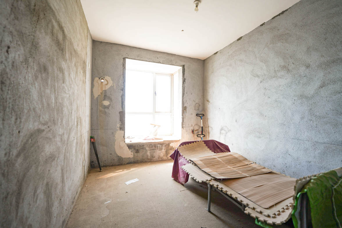 德泽苑  4室2厅2卫    78.0万 德泽苑  4室2厅2卫    78.0万卧室