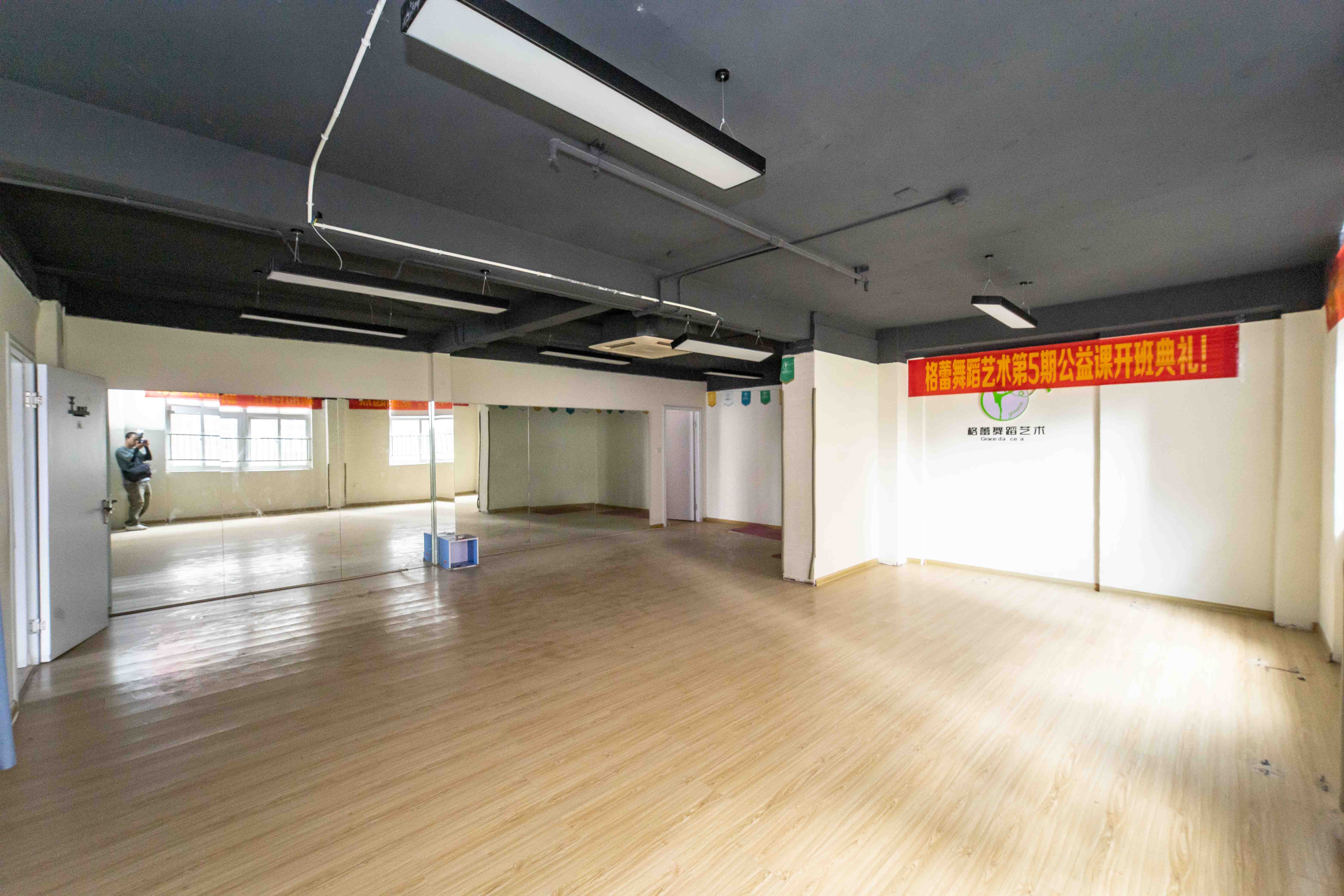 上河国际C区  1室0厅1卫   660.00万其他