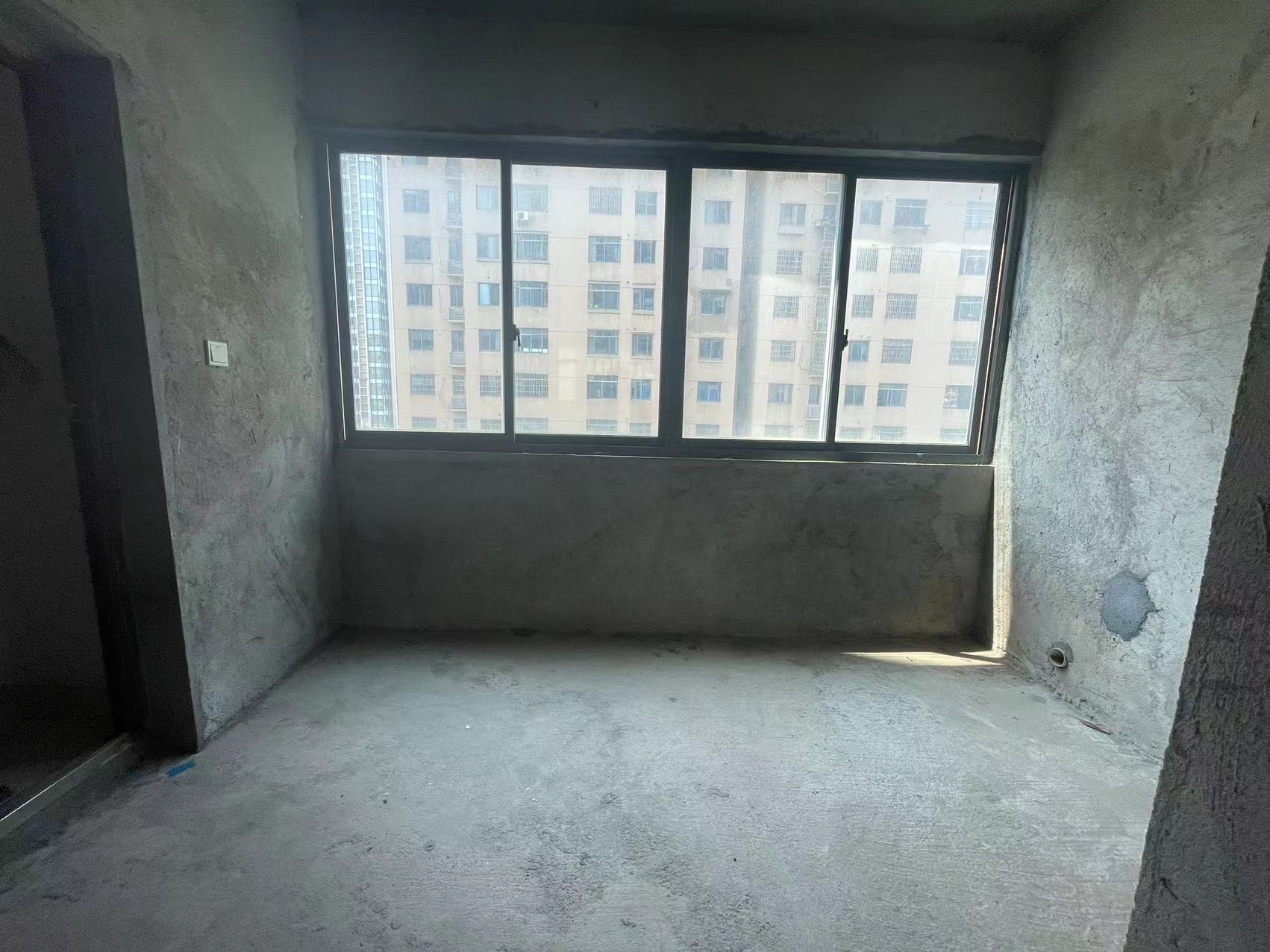 金质颐园 4室2厅2卫 75.9万 金质颐园 4室2厅2卫 75.9万室内图