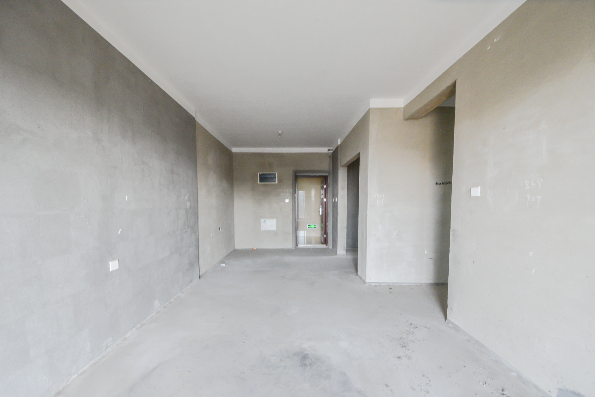 保利大都汇一期、二期 3室2厅2卫 82.0万 保利大都汇一期、二期 3室2厅2卫 82.0万客厅