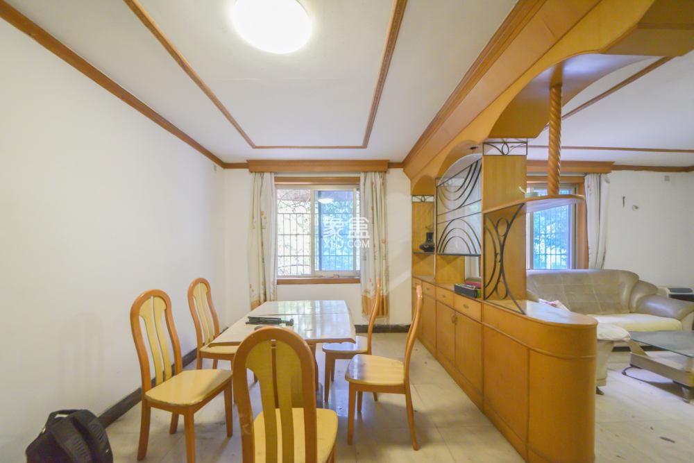 红花坡轻工设计院（轻安宿舍）  3室1厅1卫   78.00万