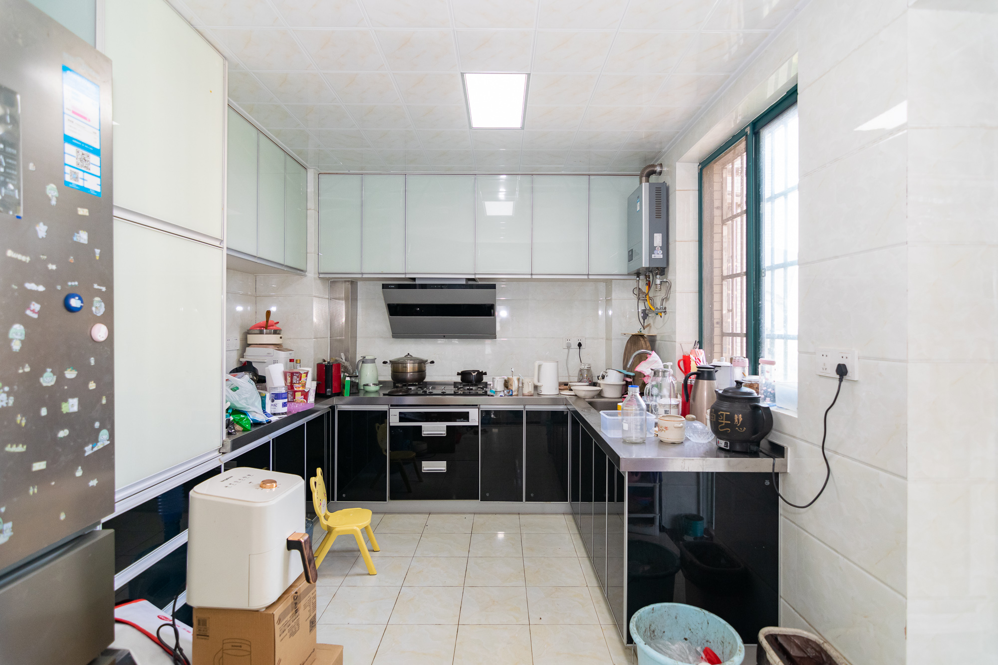 红建滨水铭城  4室2厅2卫    69.0万 红建滨水铭城  4室2厅2卫    69.0万厨房