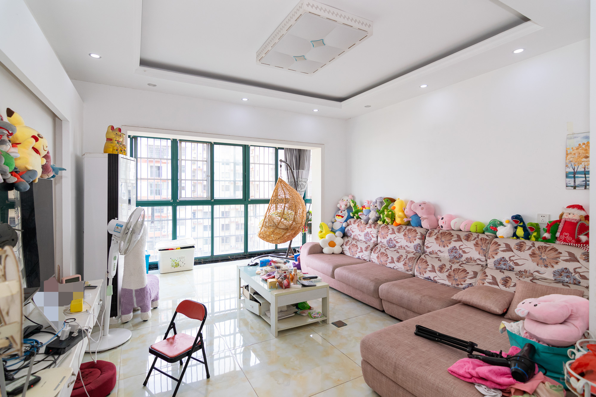 红建滨水铭城  4室2厅2卫    69.0万 红建滨水铭城  4室2厅2卫    69.0万客厅