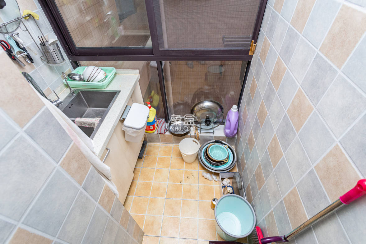 润和又一城 3室2厅2卫 103.8万 润和又一城 3室2厅2卫 103.8万阳台