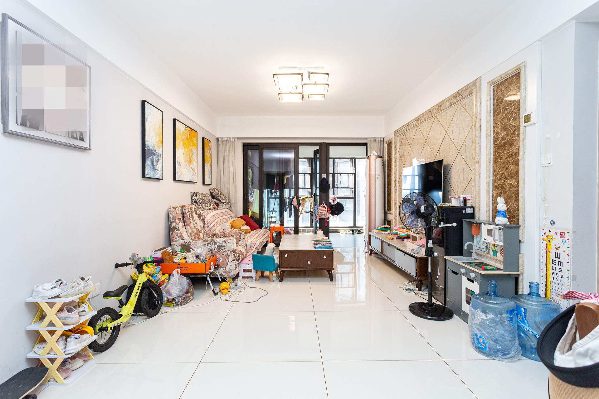 时代倾城三期  2室2厅1卫    78.0万 时代倾城三期  2室2厅1卫    78.0万客厅