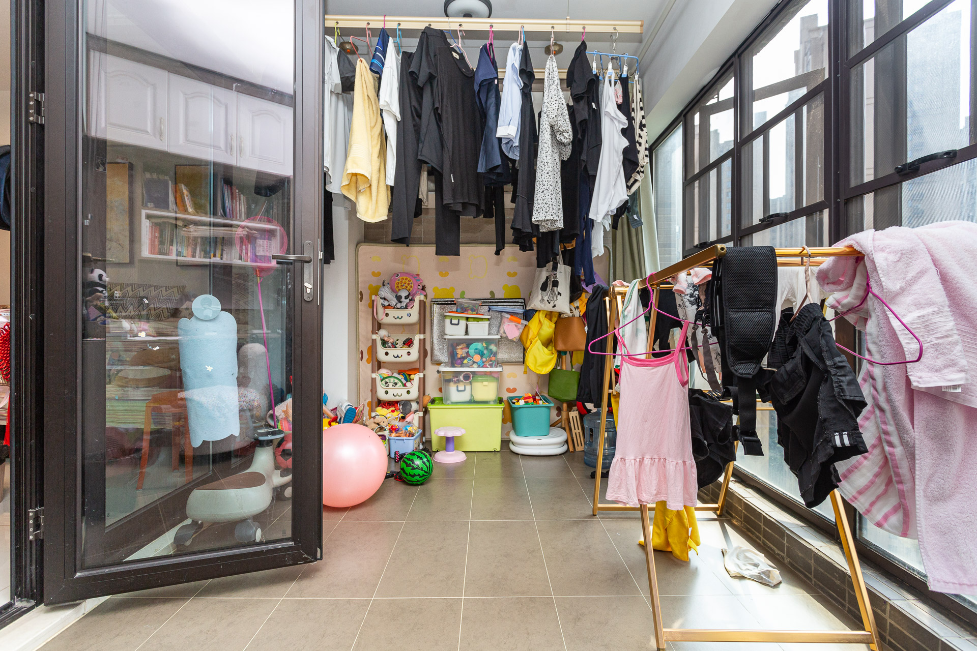 时代倾城三期  2室2厅1卫    78.0万 时代倾城三期  2室2厅1卫    78.0万阳台