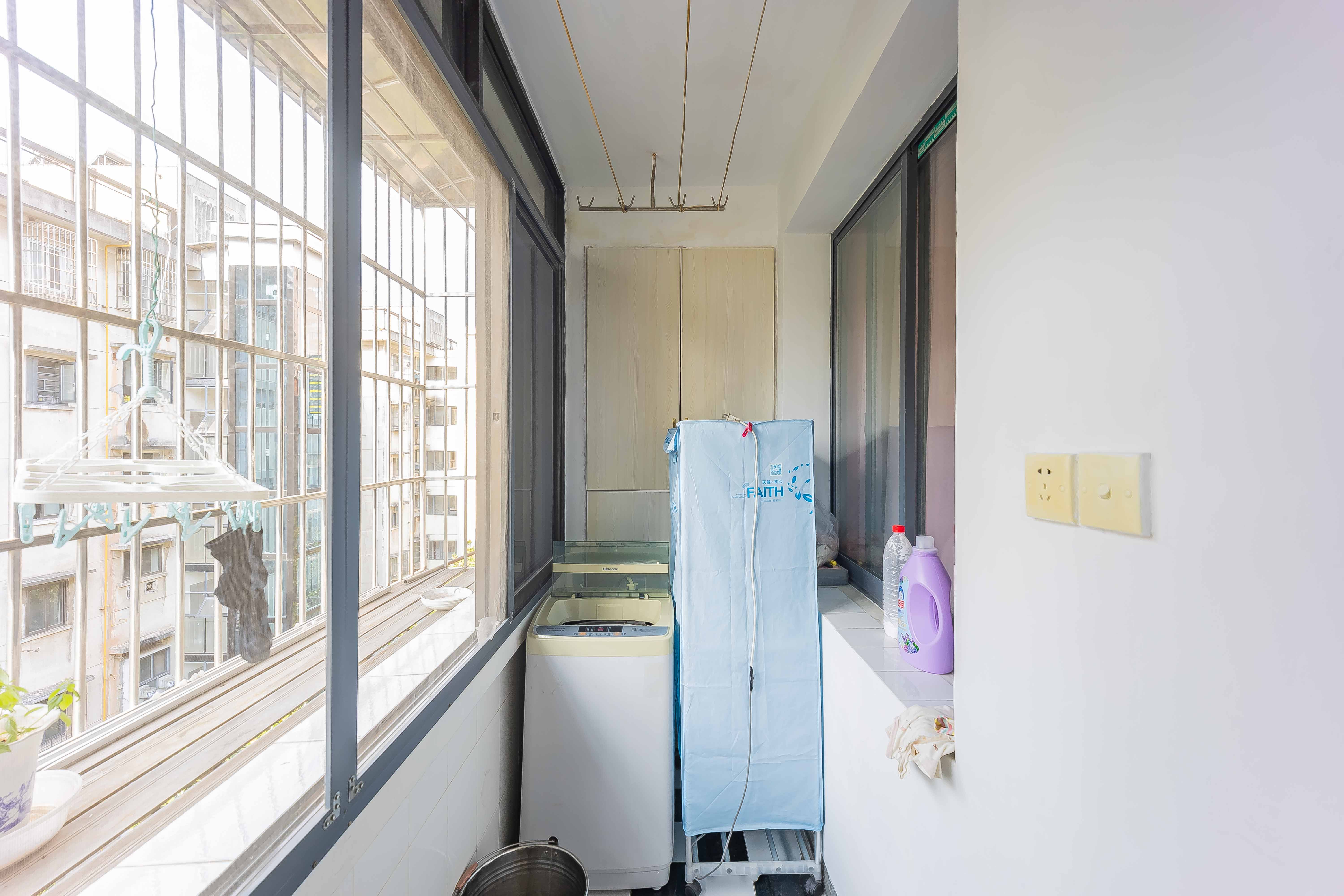 东塘电力院  2室1厅1卫   60.00万阳台