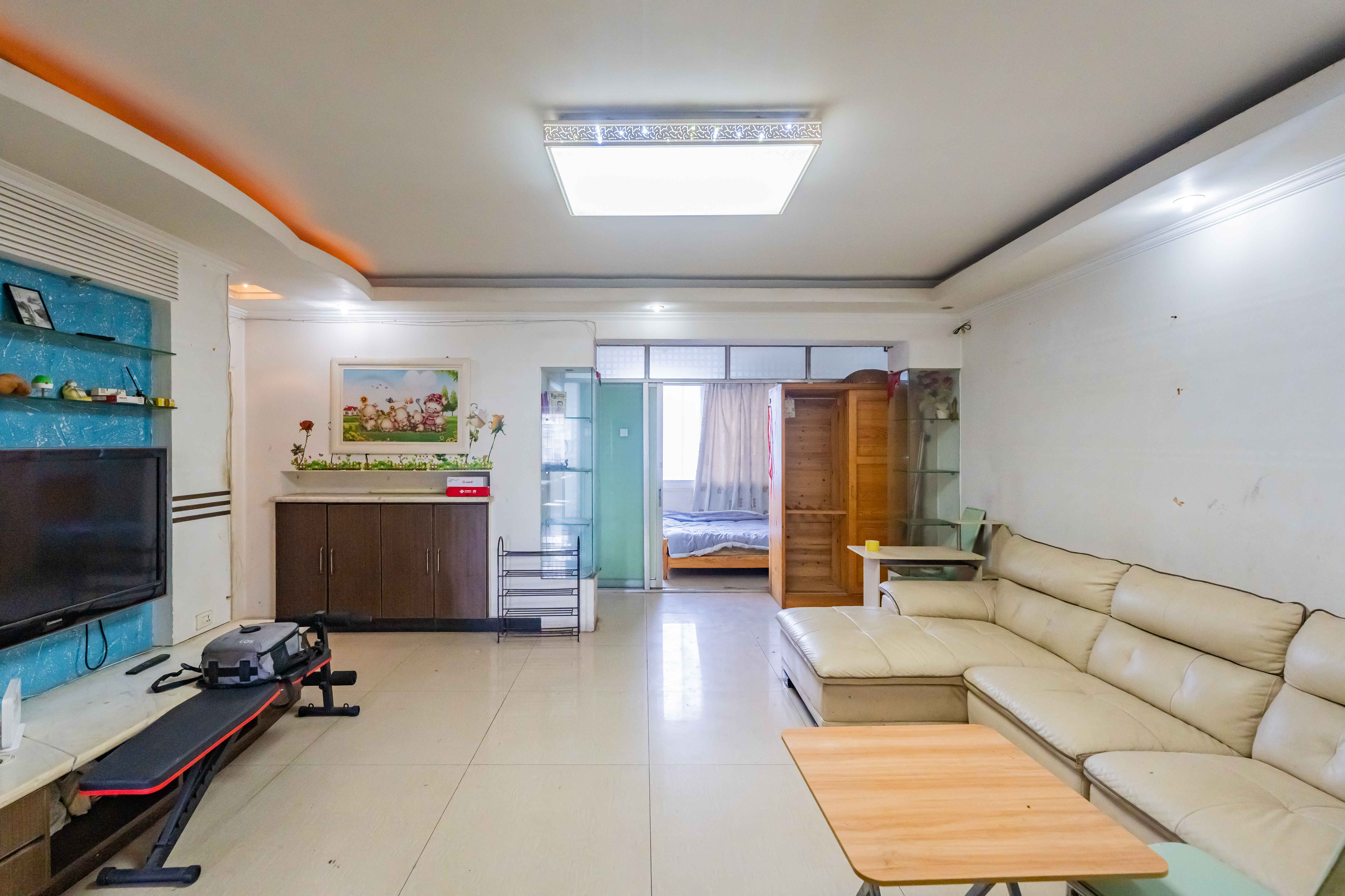 学宫街119号/原学宫街商住楼 3室2厅1卫 70.0万 学宫街119号/原学宫街商住楼 3室2厅1卫 70.0万客厅