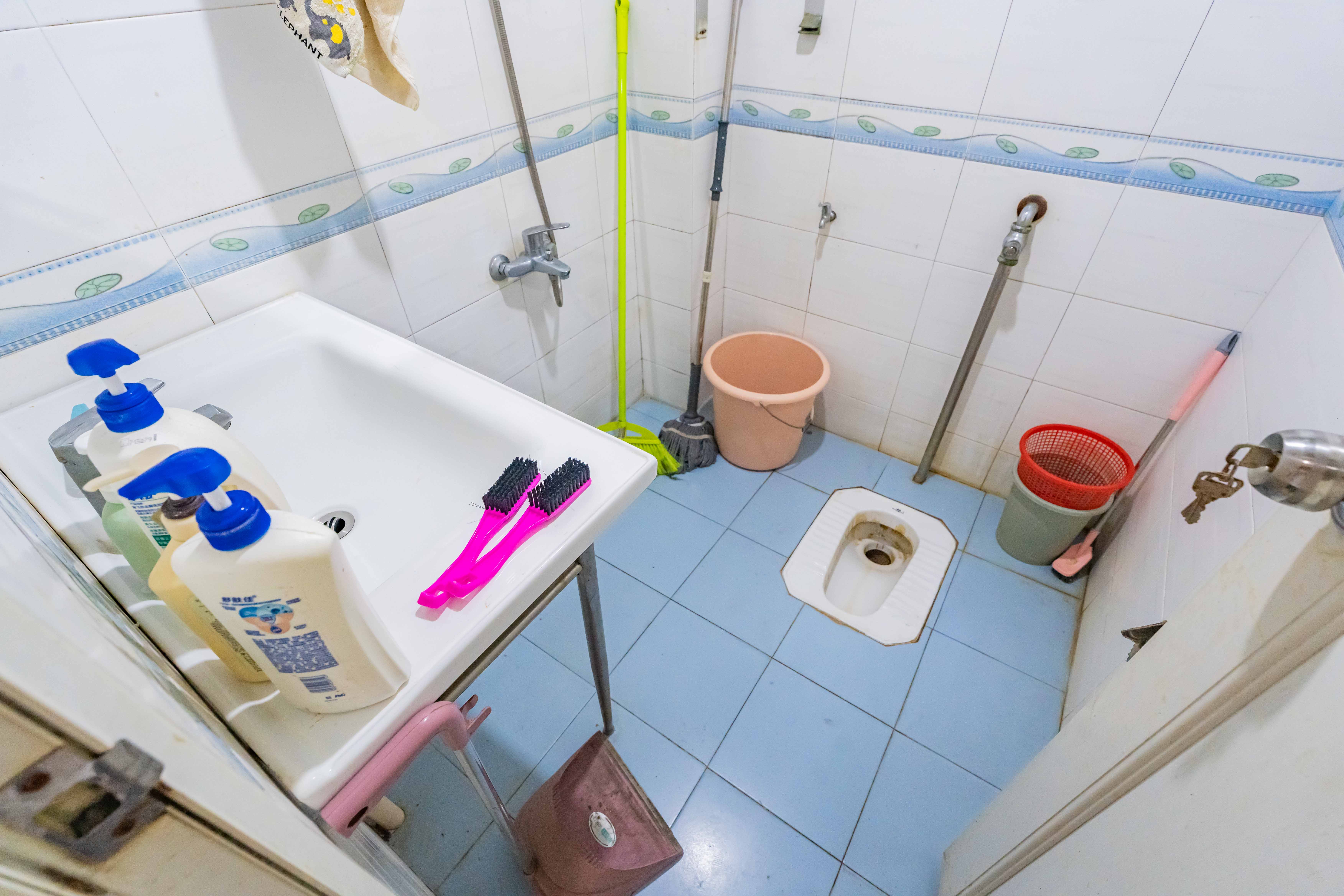 学宫街119号/原学宫街商住楼 3室2厅1卫 70.0万 学宫街119号/原学宫街商住楼 3室2厅1卫 70.0万卫生间