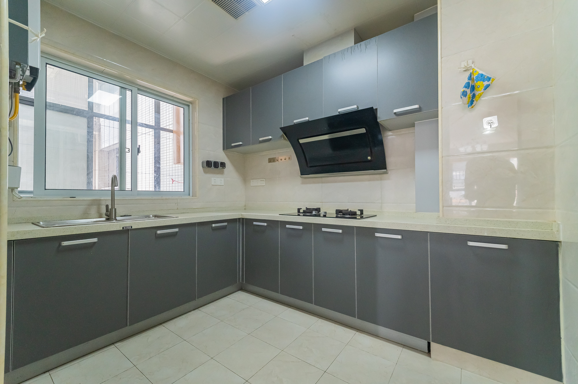 恒基凯旋门三期 3室2厅2卫 116.8万 恒基凯旋门三期 3室2厅2卫 116.8万厨房