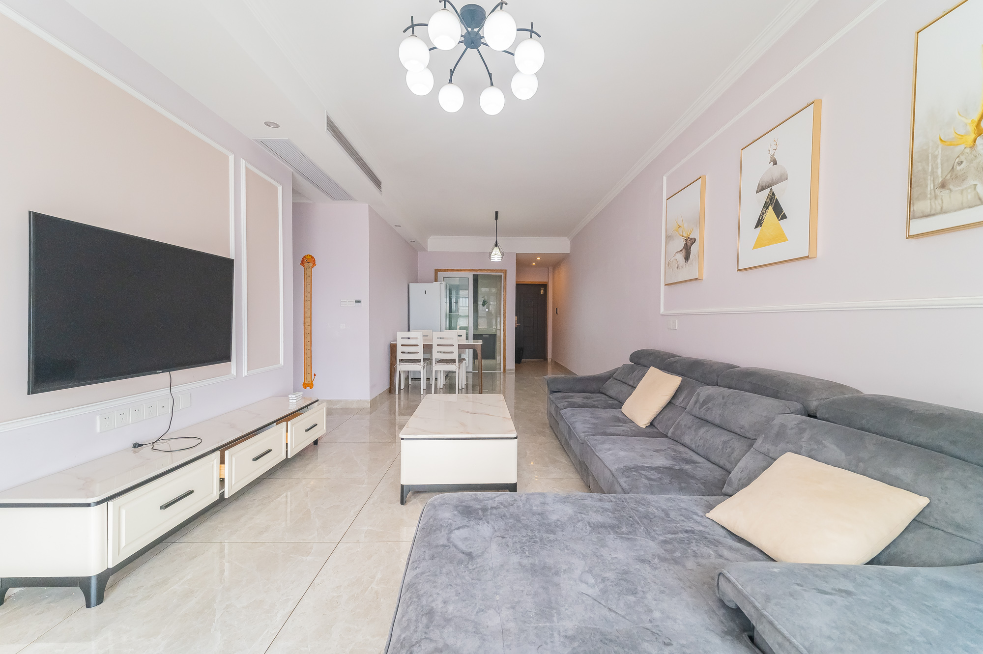 恒基凯旋门三期 3室2厅2卫 116.8万 恒基凯旋门三期 3室2厅2卫 116.8万客厅