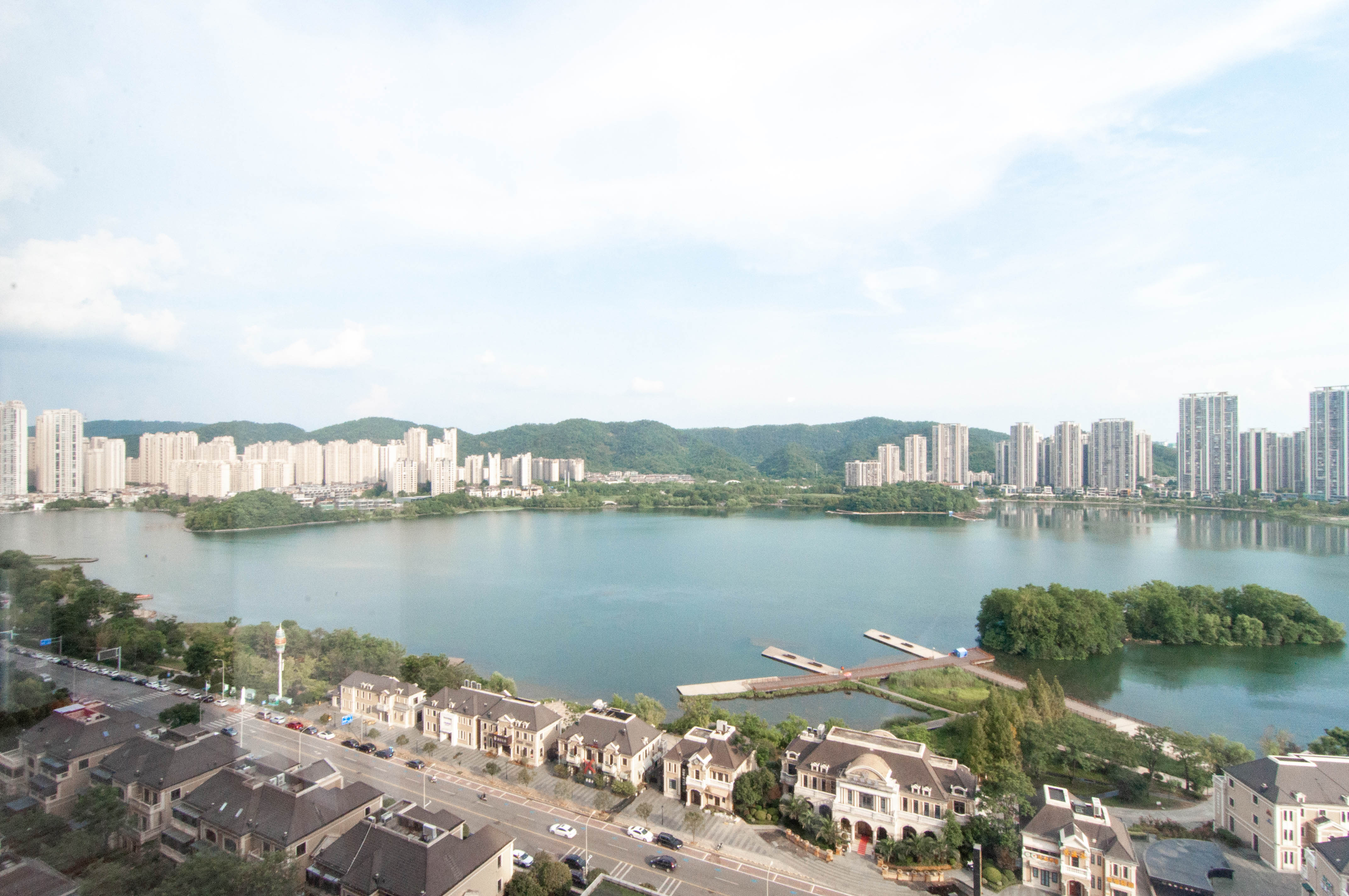 达美溪湖湾  5室2厅2卫   445.00万其他