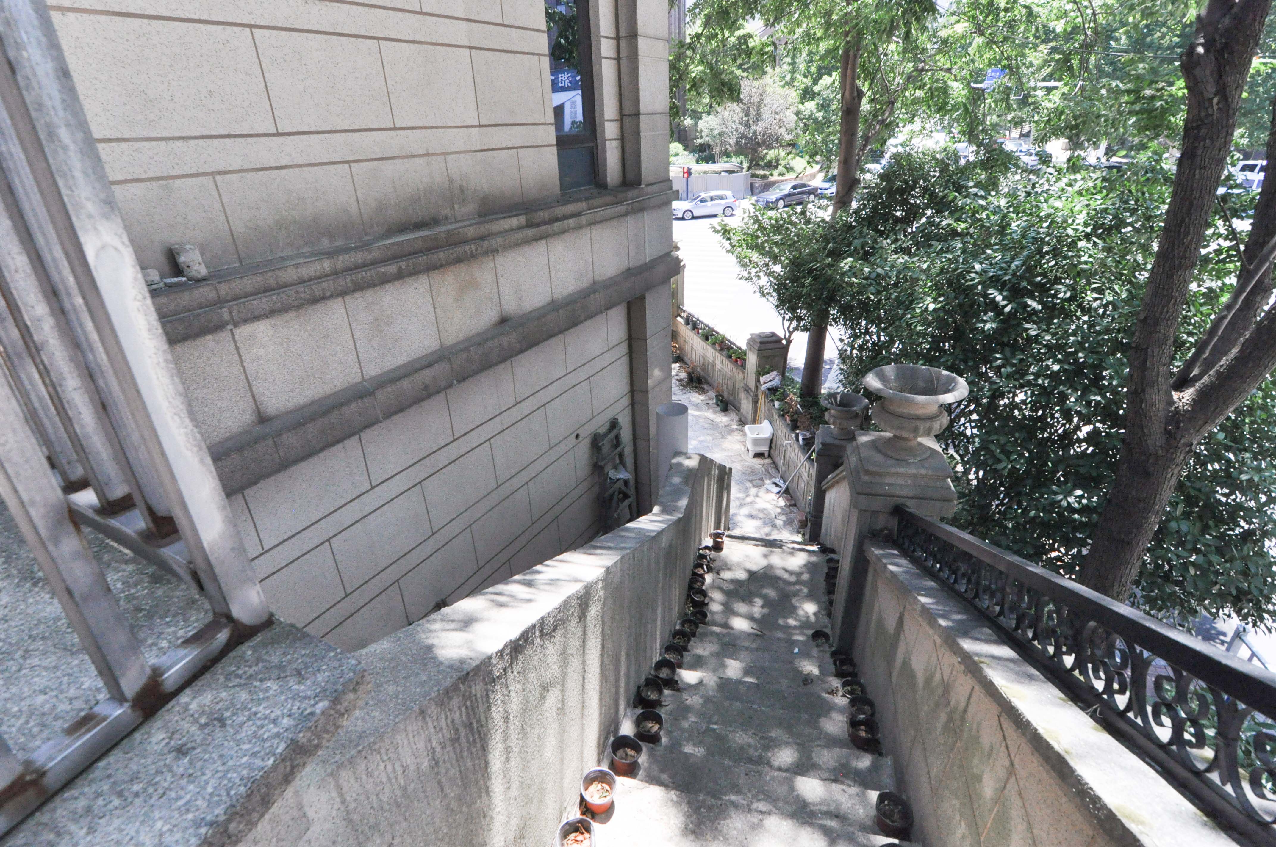 中海梅溪湖壹号  6室2厅3卫    758.0万 中海梅溪湖壹号  6室2厅3卫    758.0万其他