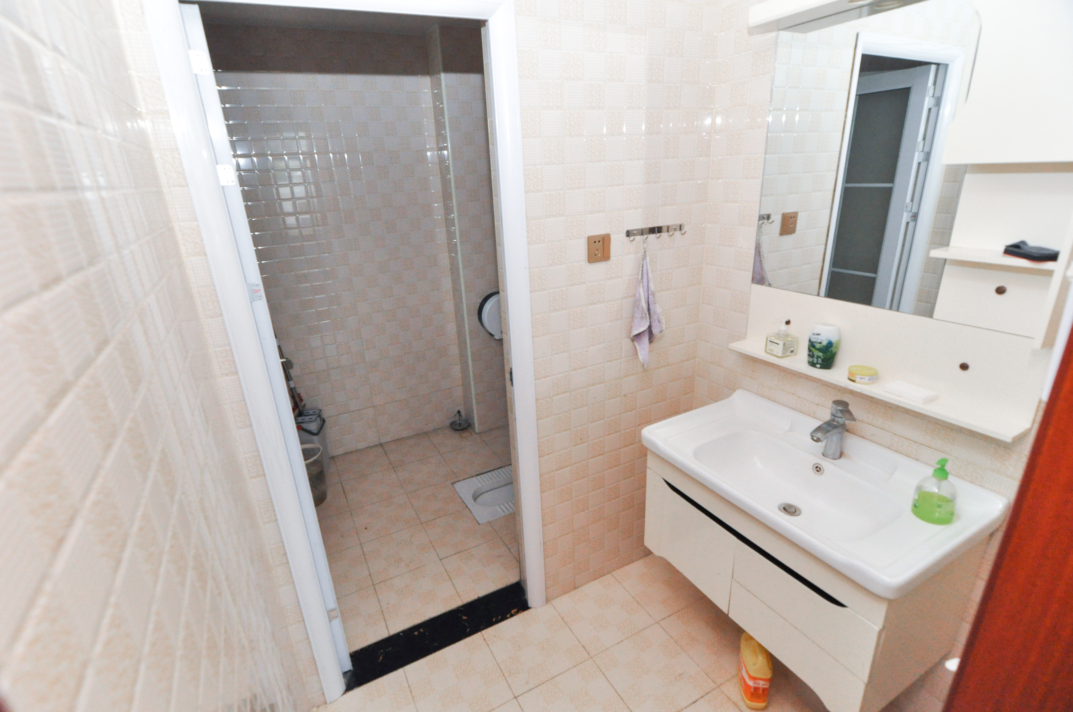 中海梅溪湖壹号  6室2厅3卫    758.0万 中海梅溪湖壹号  6室2厅3卫    758.0万其他