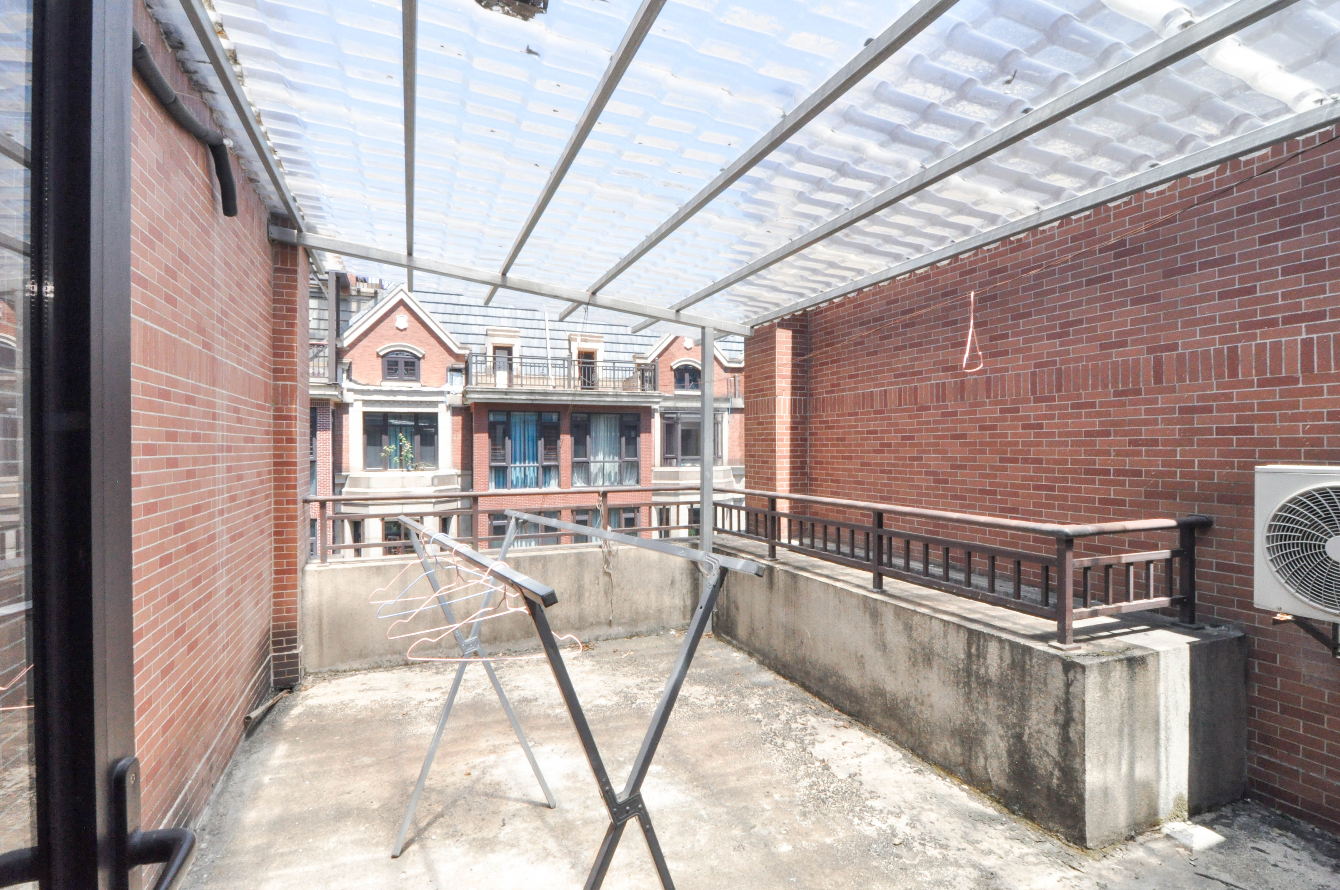 中海梅溪湖壹号  6室2厅3卫    758.0万 中海梅溪湖壹号  6室2厅3卫    758.0万其他