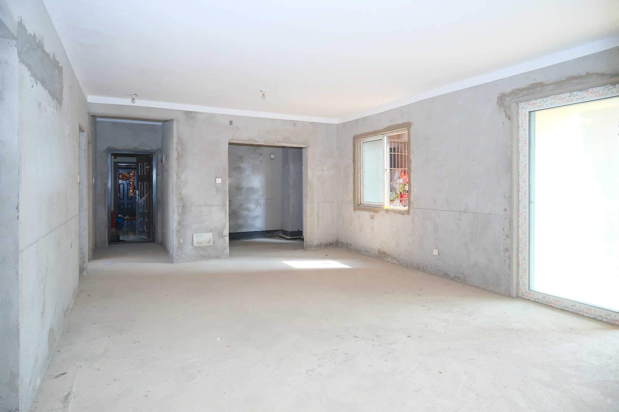 山水湾 4室2厅1卫 105.0万 山水湾 4室2厅1卫 105.0万客厅