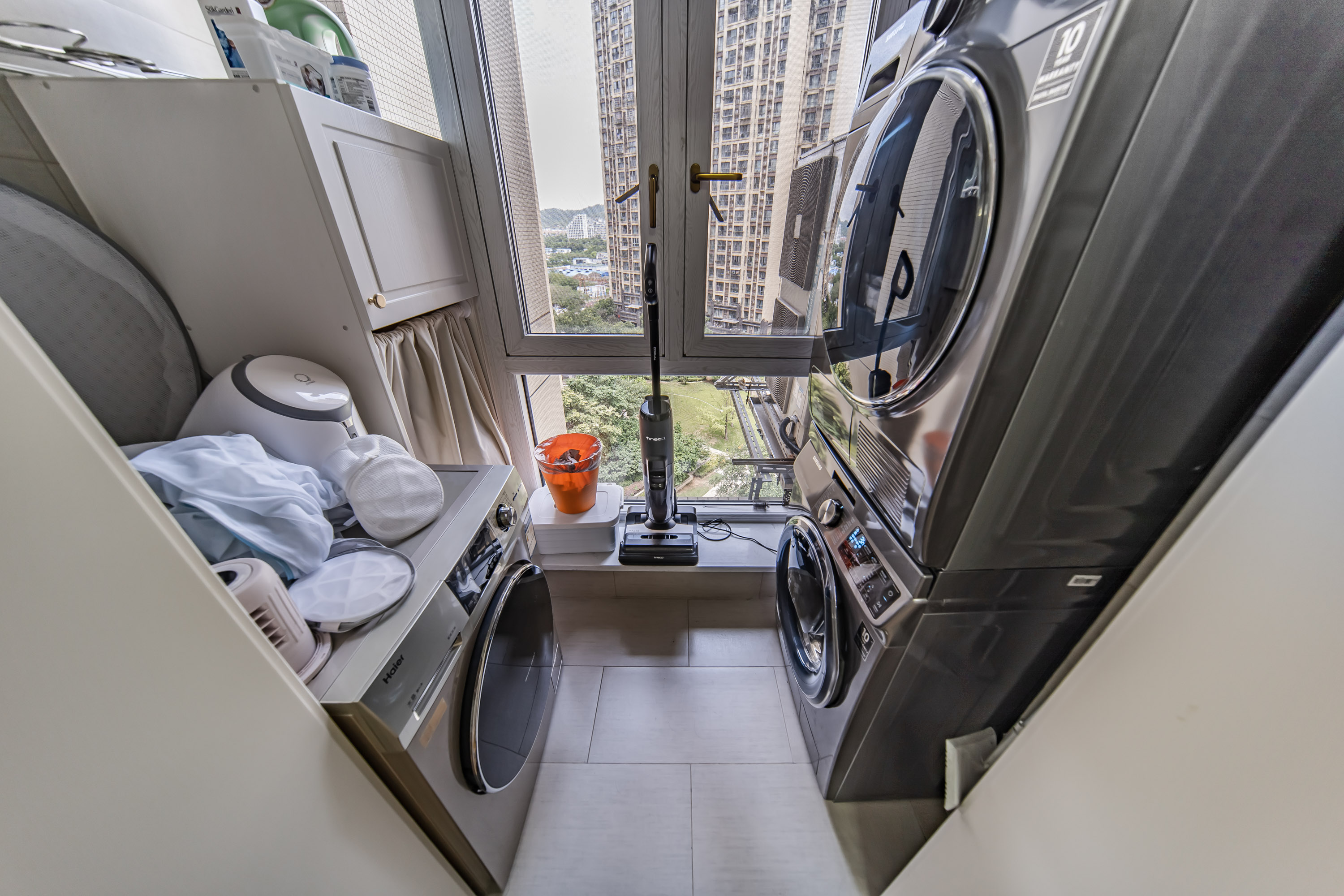 兰亭湾畔 4室2厅2卫 195.0万 兰亭湾畔 4室2厅2卫 195.0万阳台