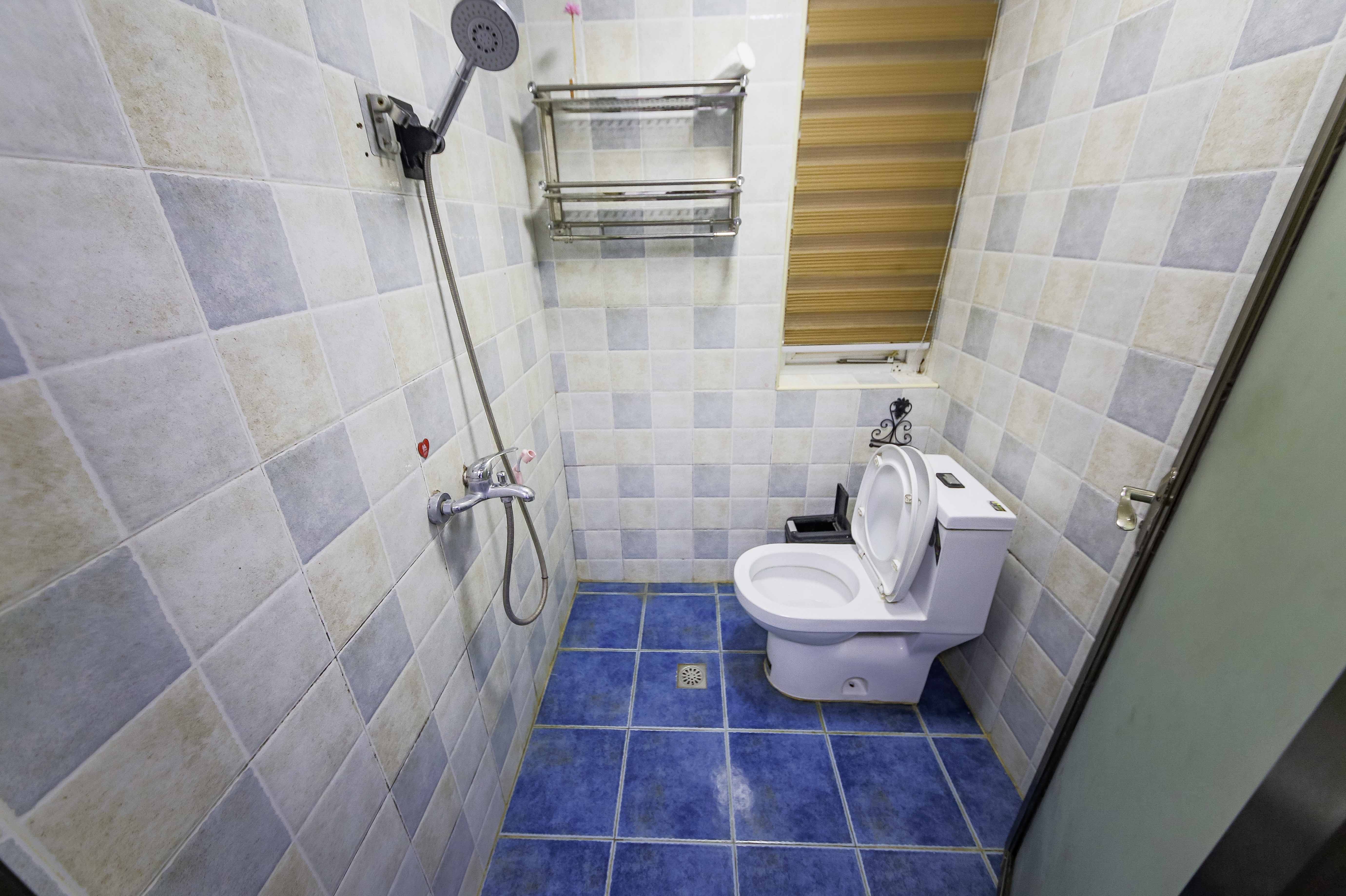 申奥美域 2室2厅1卫 85.0万 申奥美域 2室2厅1卫 85.0万卫生间