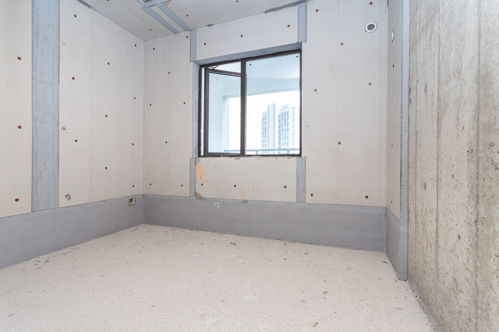 润和湘江天地D区  4室2厅2卫    130.0万 润和湘江天地D区  4室2厅2卫    130.0万卧室